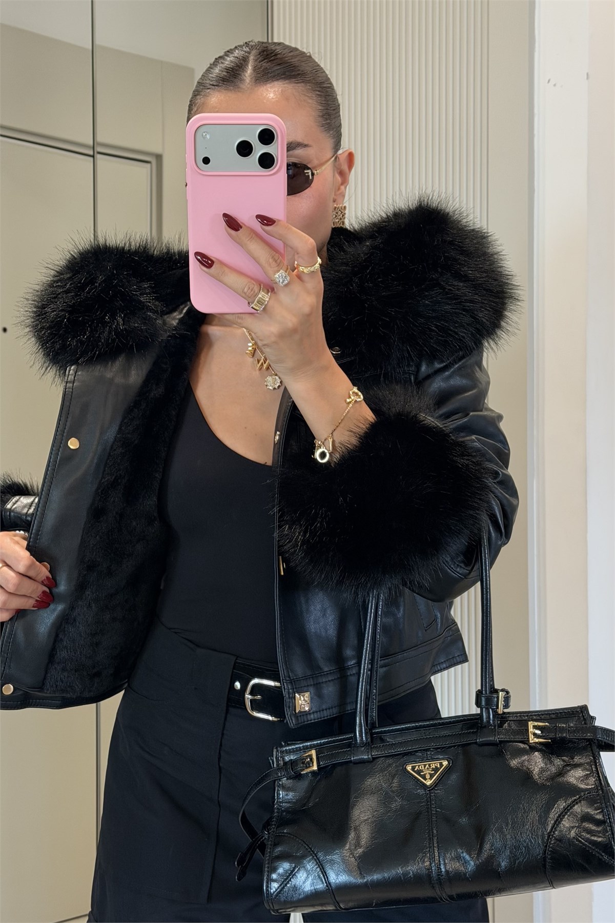Valeria Siyah İçi Kürk Astarlı Premium Deri Mont