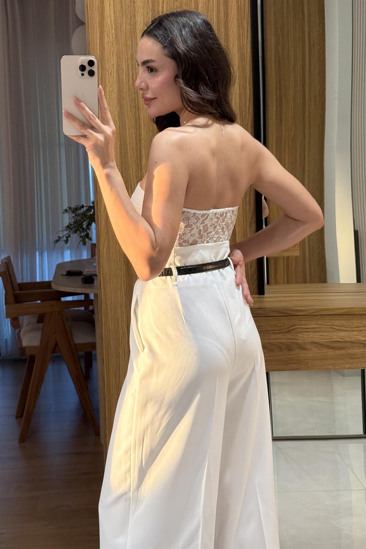 Velira Beyaz Straplez Dantel Bodysuit 