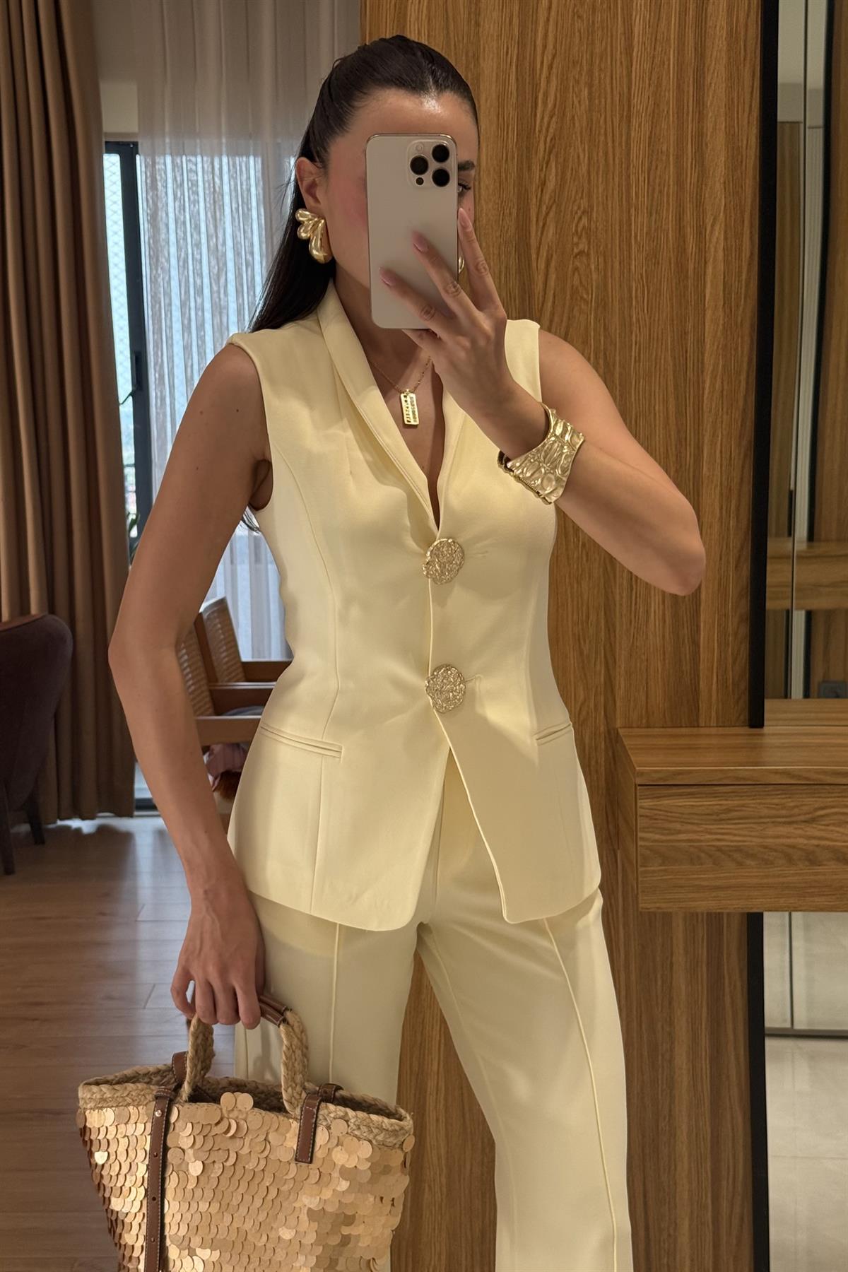 Velzia Sarı Gold Düğmeli Takım