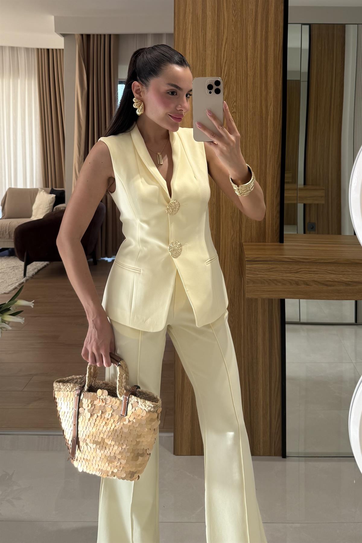 Velzia Sarı Gold Düğmeli Takım