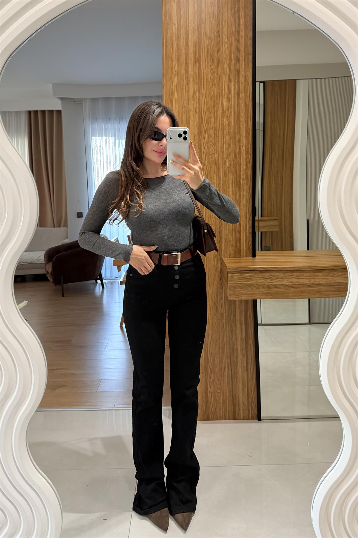 Veneto Siyah İspanyol Jean