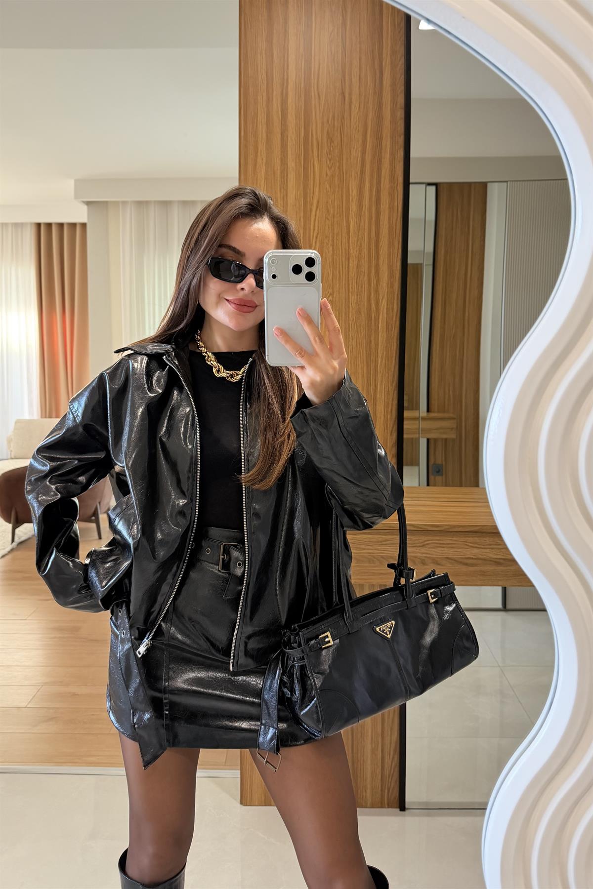 Venna Siyah Deri Etekli Bomber Takım