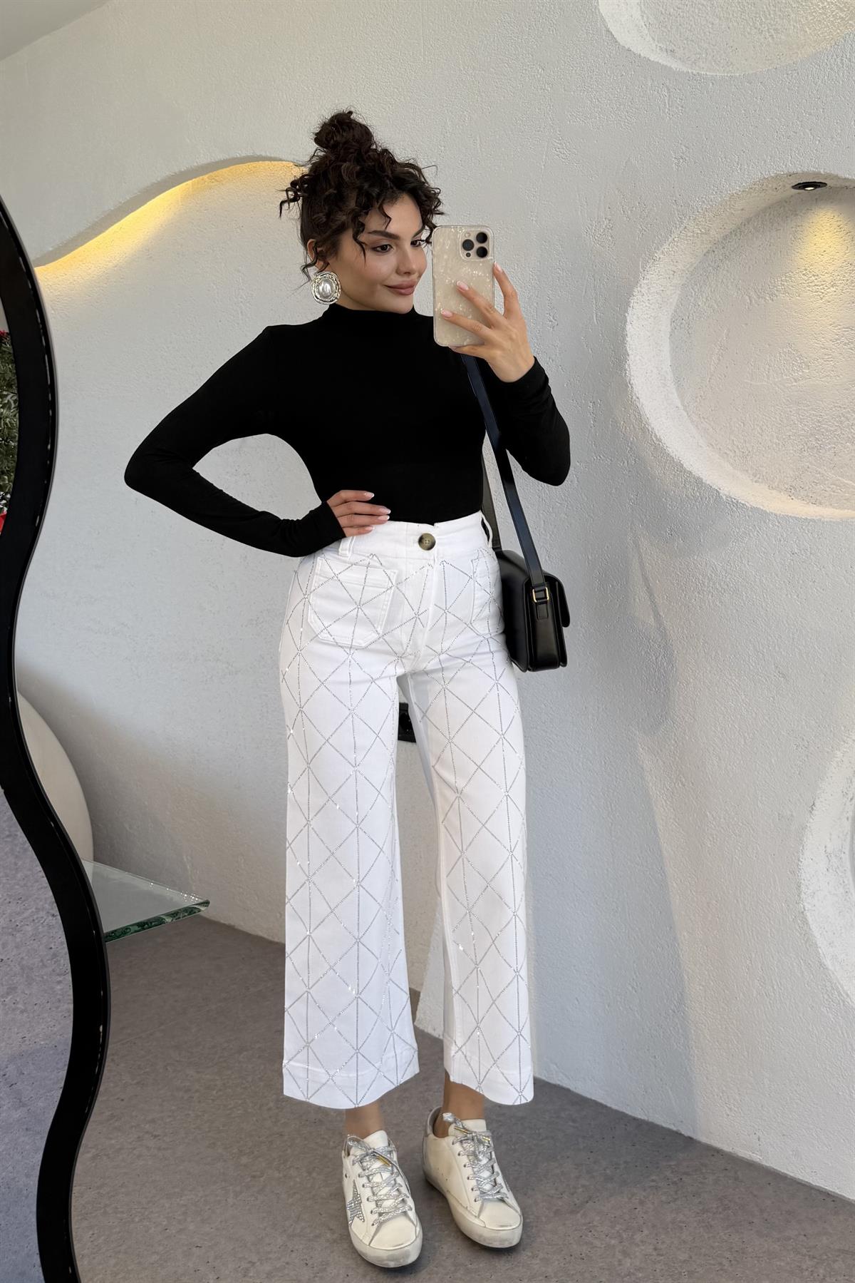 Versa Beyaz Çapraz Taşlı Jean 