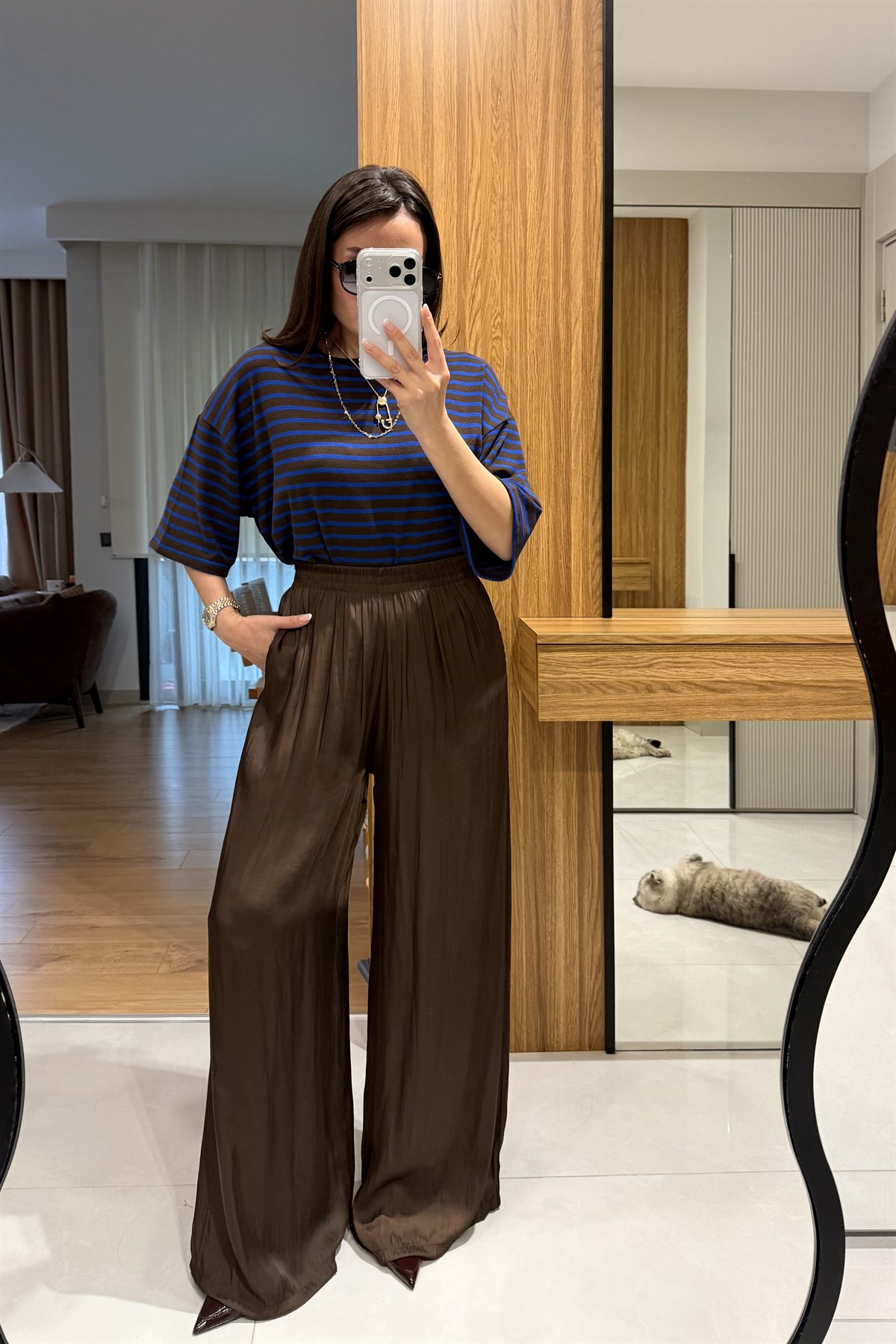 Vespera Kahve Kırışık Model Saten Pantolon