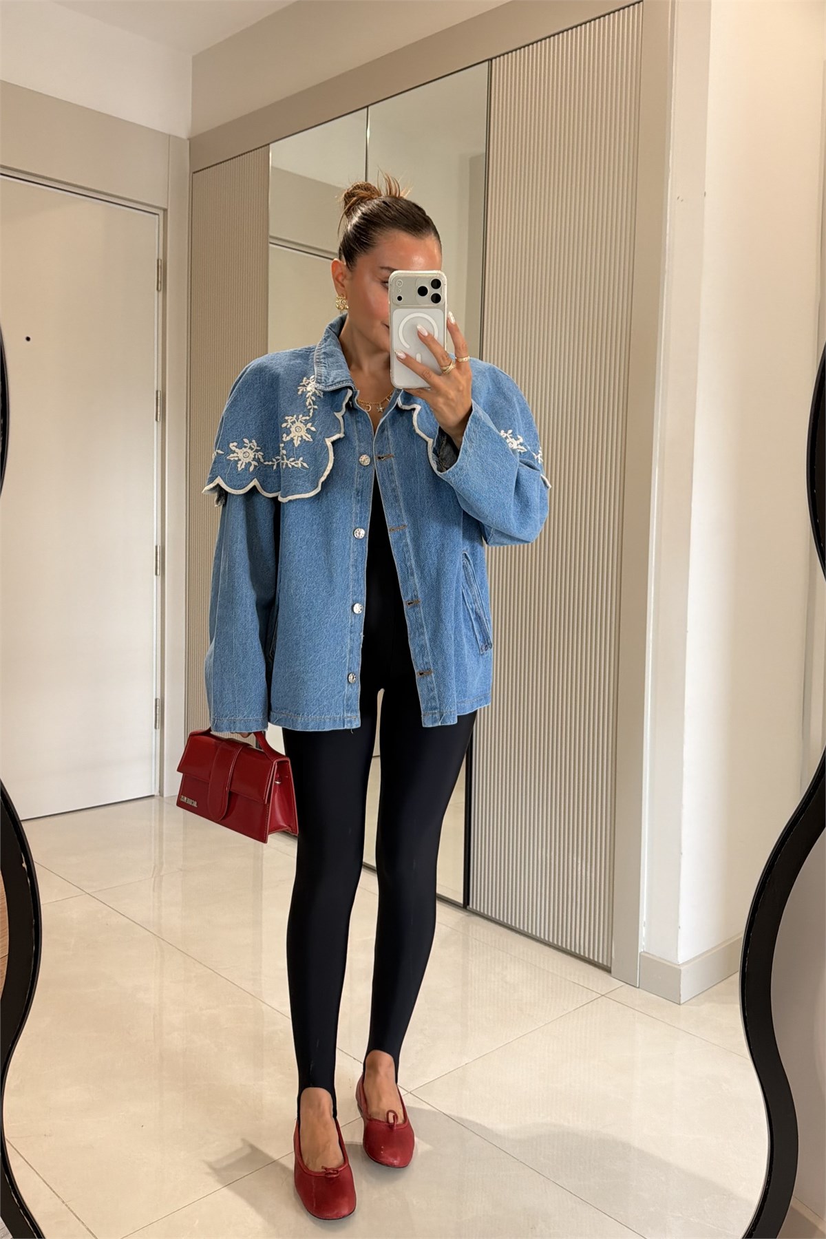 Veyora Midblue Nakış Pelerinli Denim Ceket