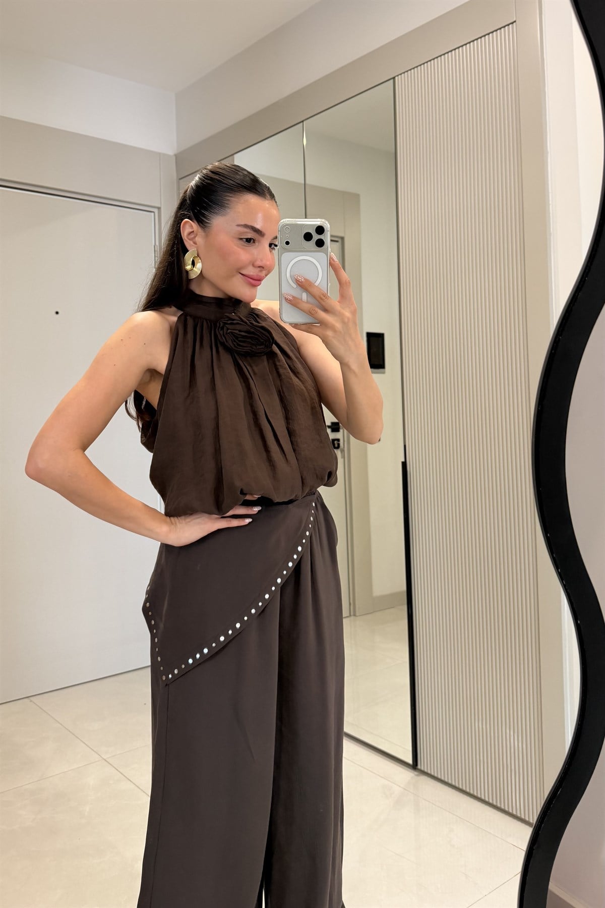 Vionce Kahve Güllü Halter Yaka Bluz