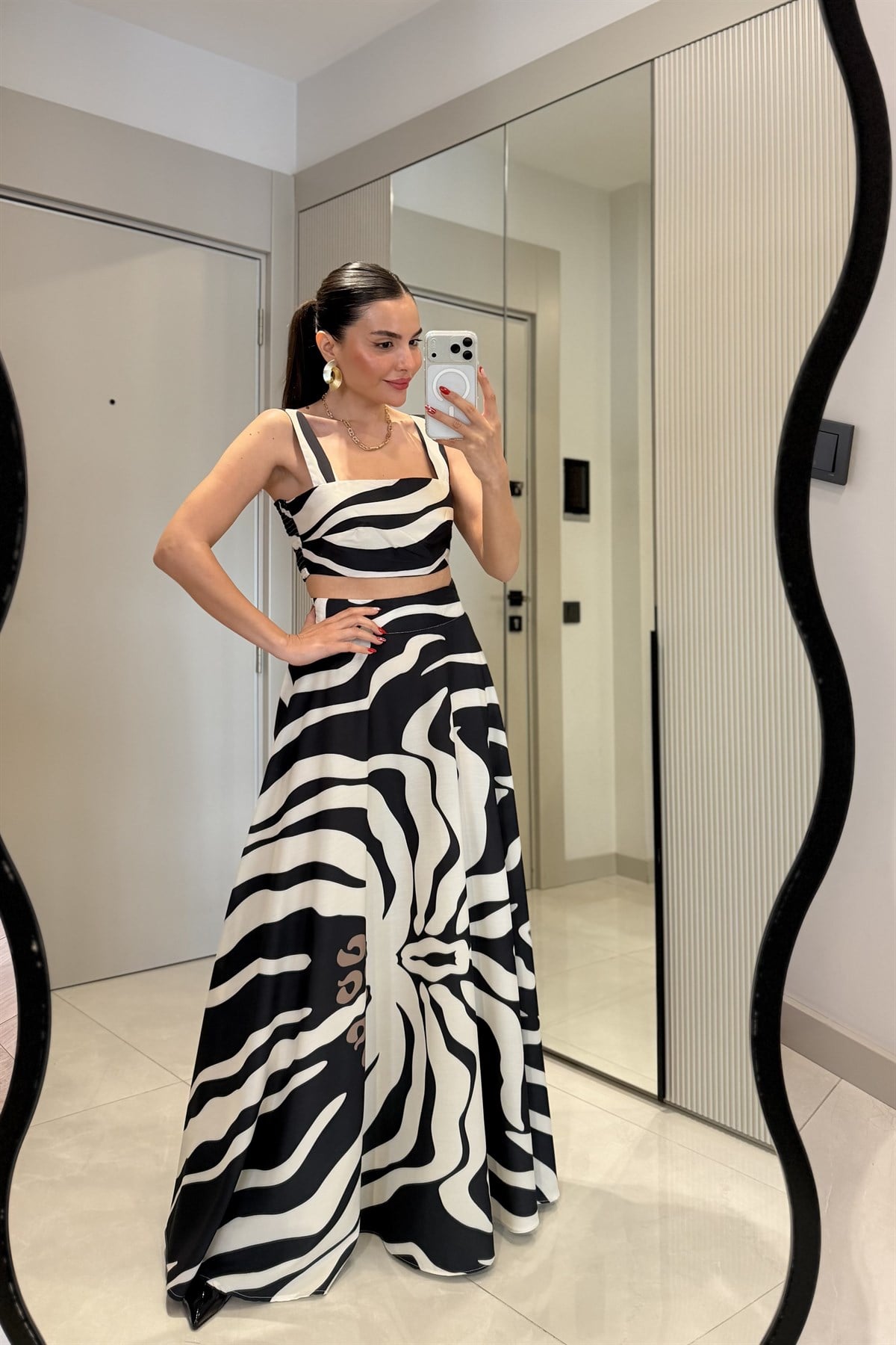 Viose Siyah Zebra Desen Etekli Takım
