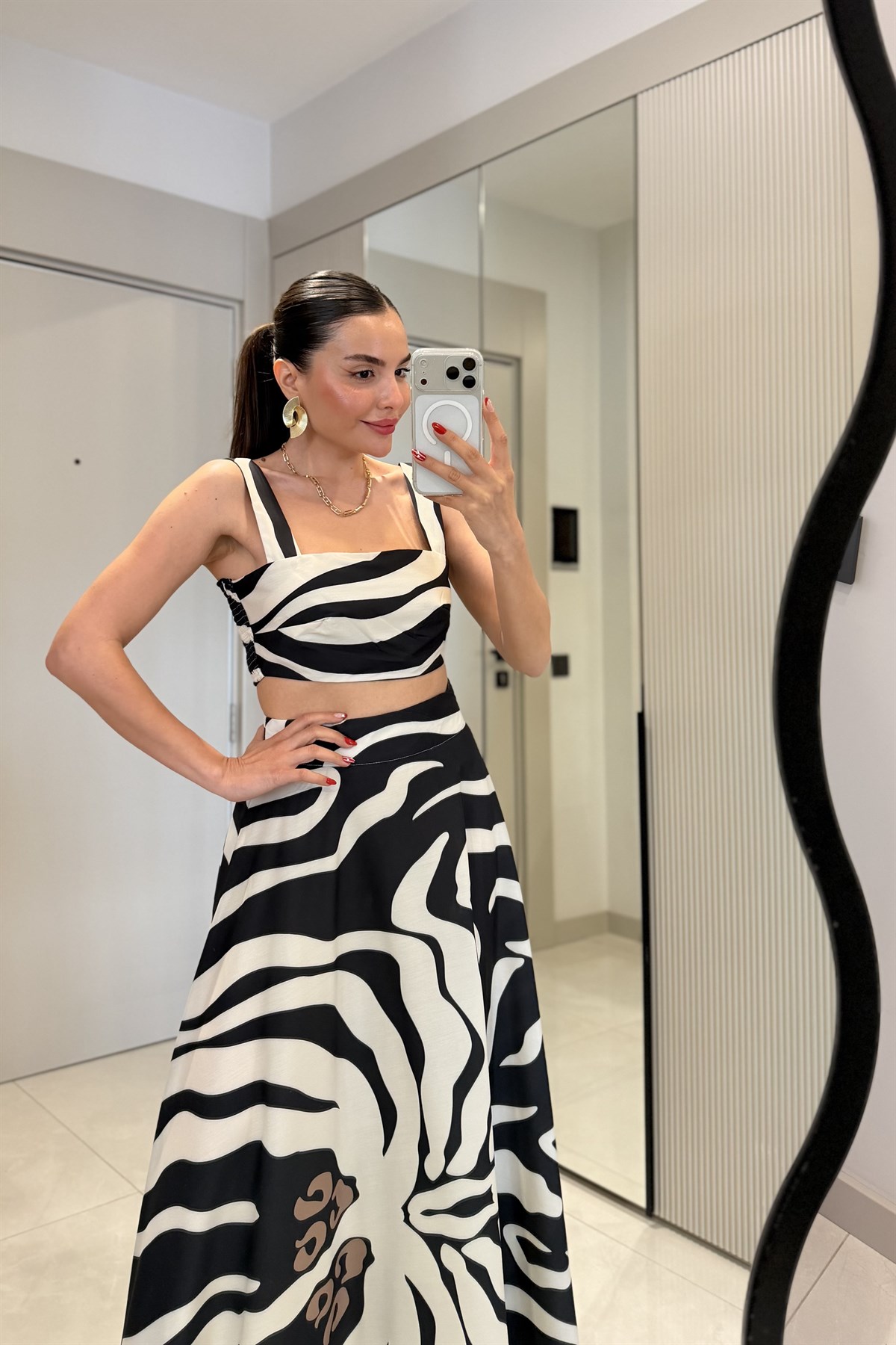 Viose Siyah Zebra Desen Etekli Takım