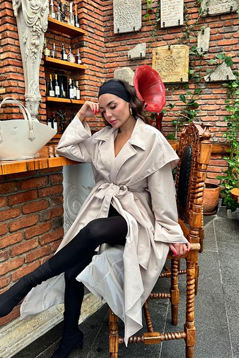 Virtual Yakalı Tasarım Krem Trençkot