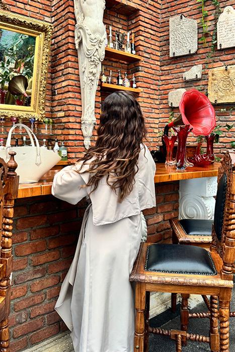 Virtual Yakalı Tasarım Krem Trençkot