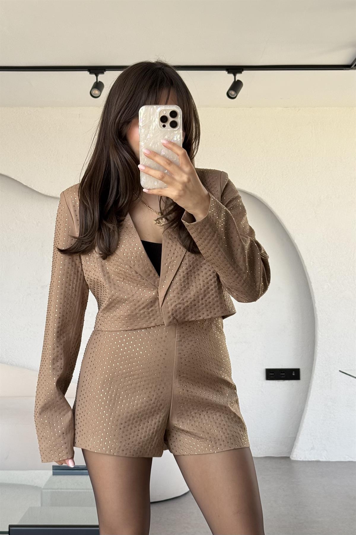 Vitaluxe Taşlı Camel Şortlu Takım