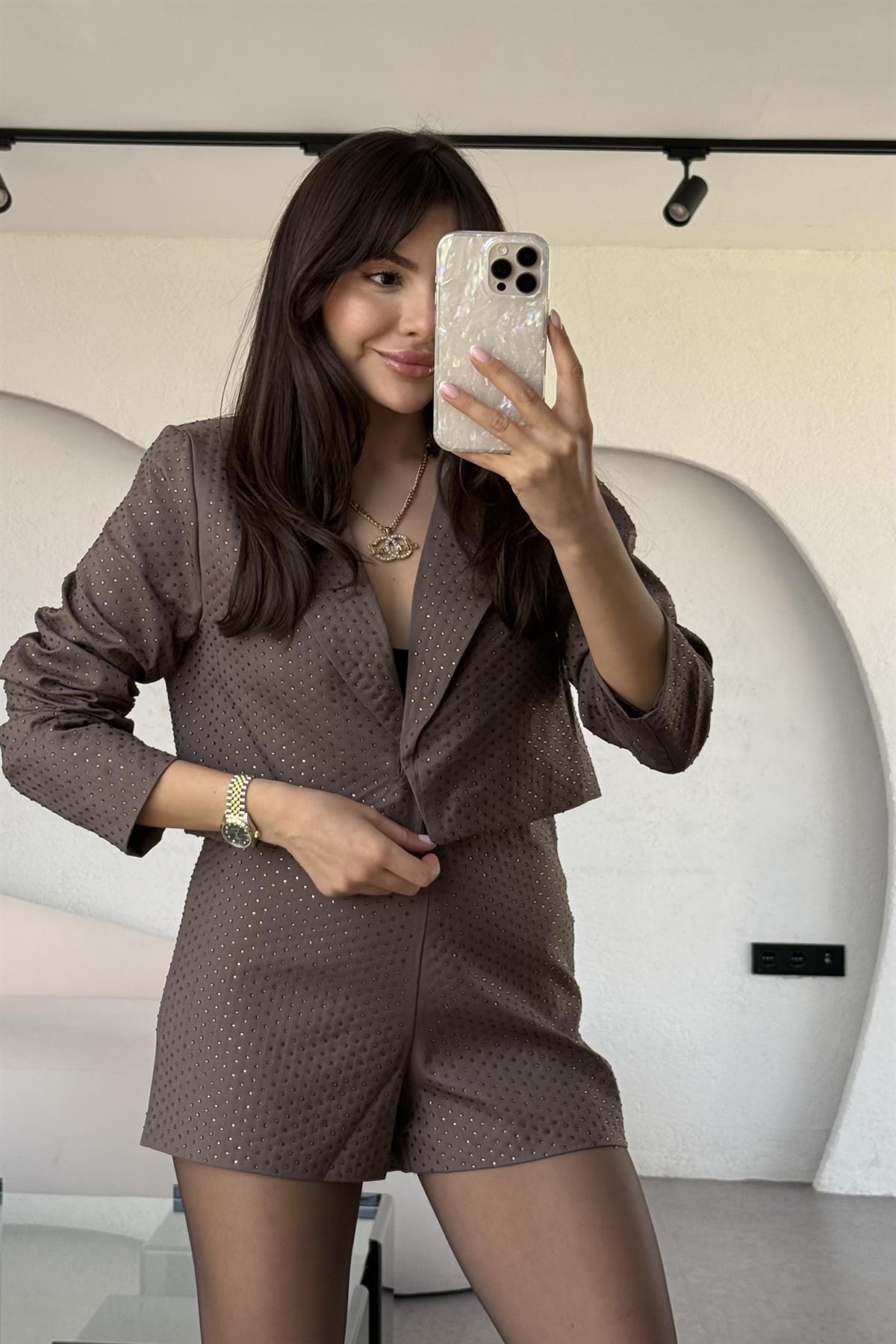 Vitaluxe Taşlı Kahve Şortlu Takım