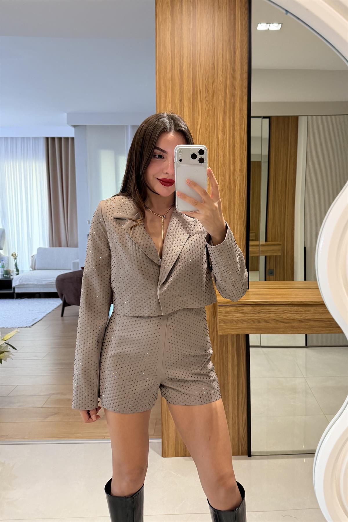 Vitaluxe Taşlı Vizon Şortlu Takım