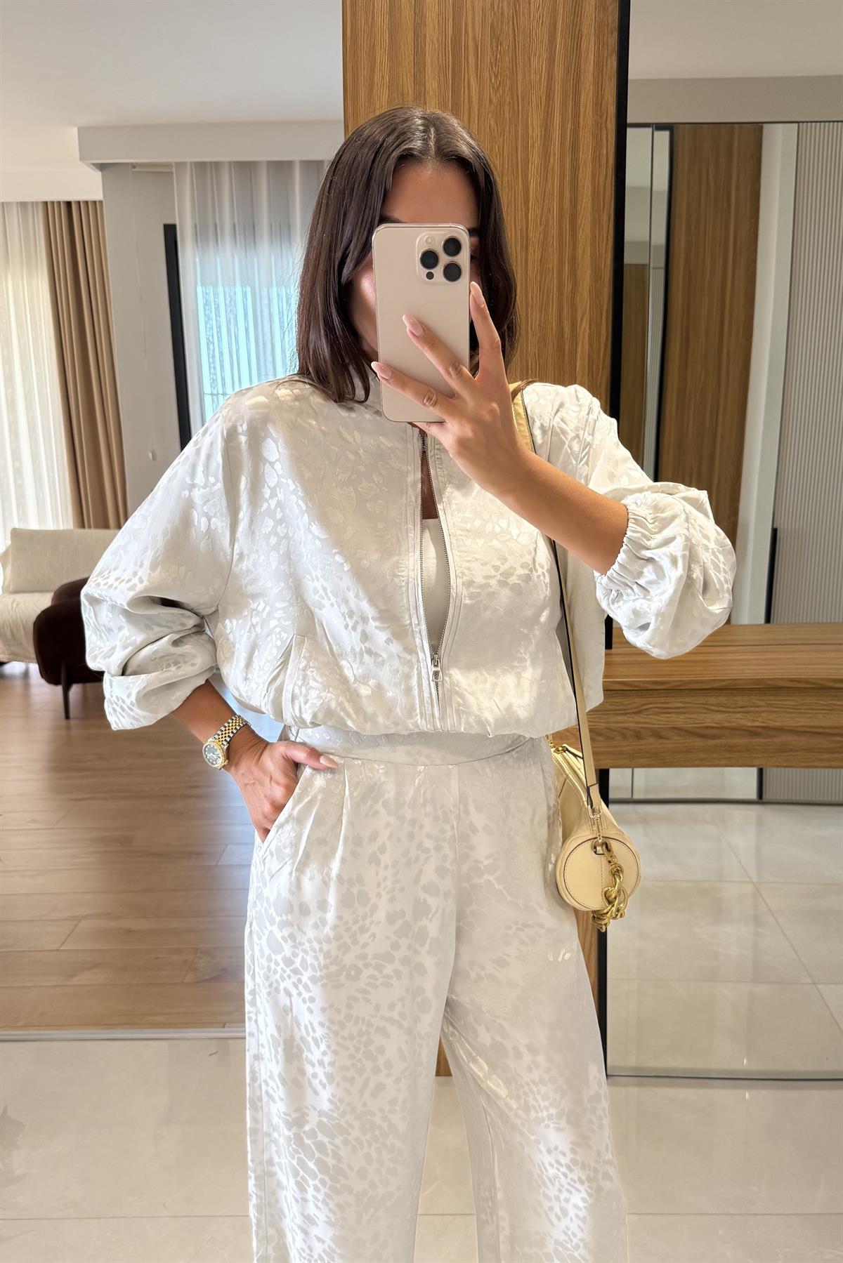 Vittoria Taş Saten Ceket