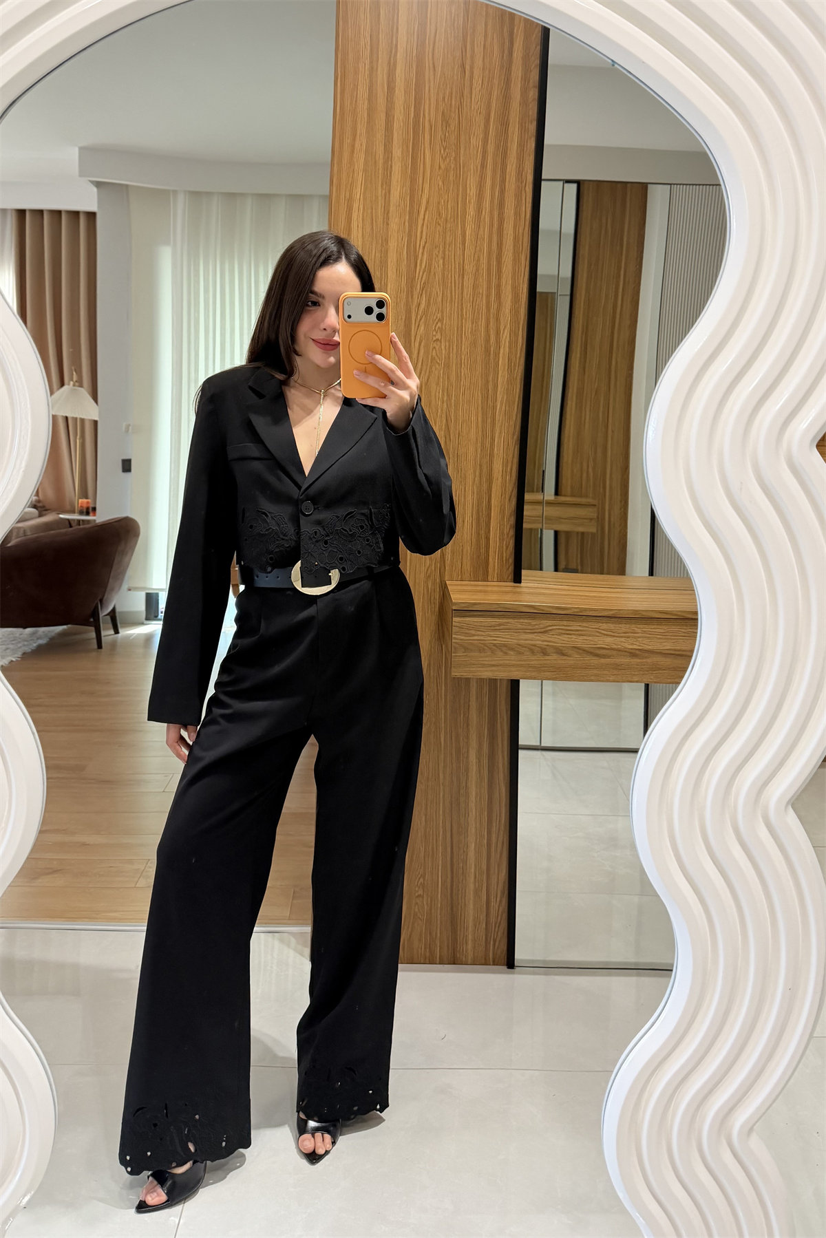 Vivica Siyah Nakışlı Pantolon