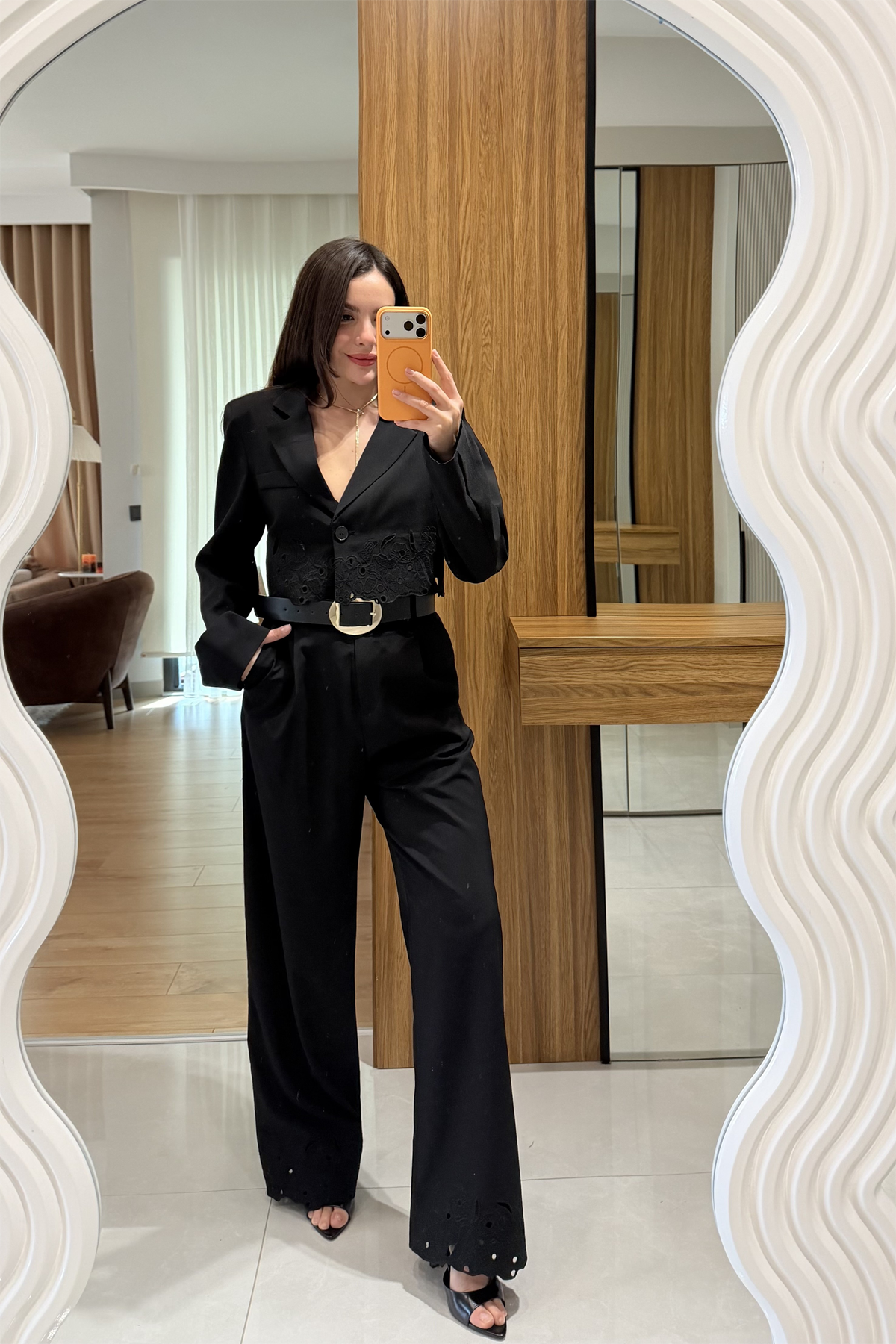 Vivica Siyah Nakışlı Pantolon