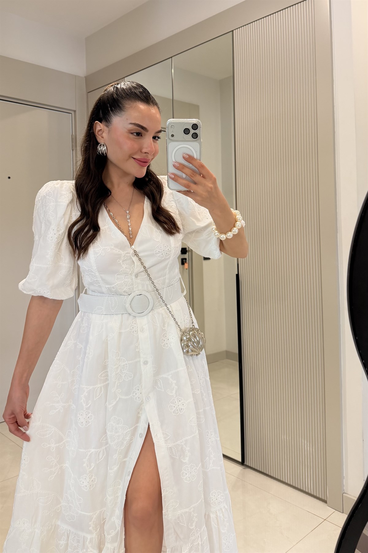 Vivielle Beyaz Fisto Kemerli Balon Kol Elbise