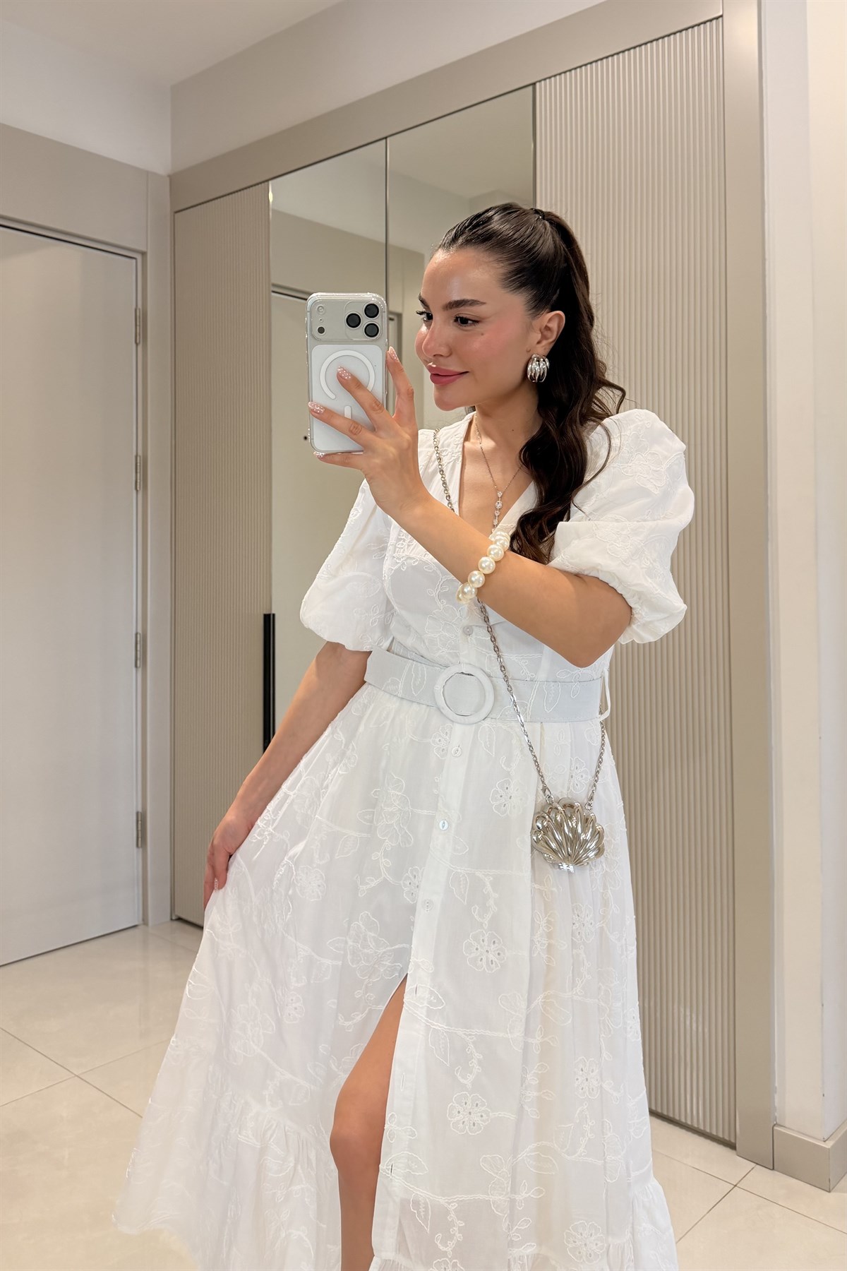 Vivielle Beyaz Fisto Kemerli Balon Kol Elbise