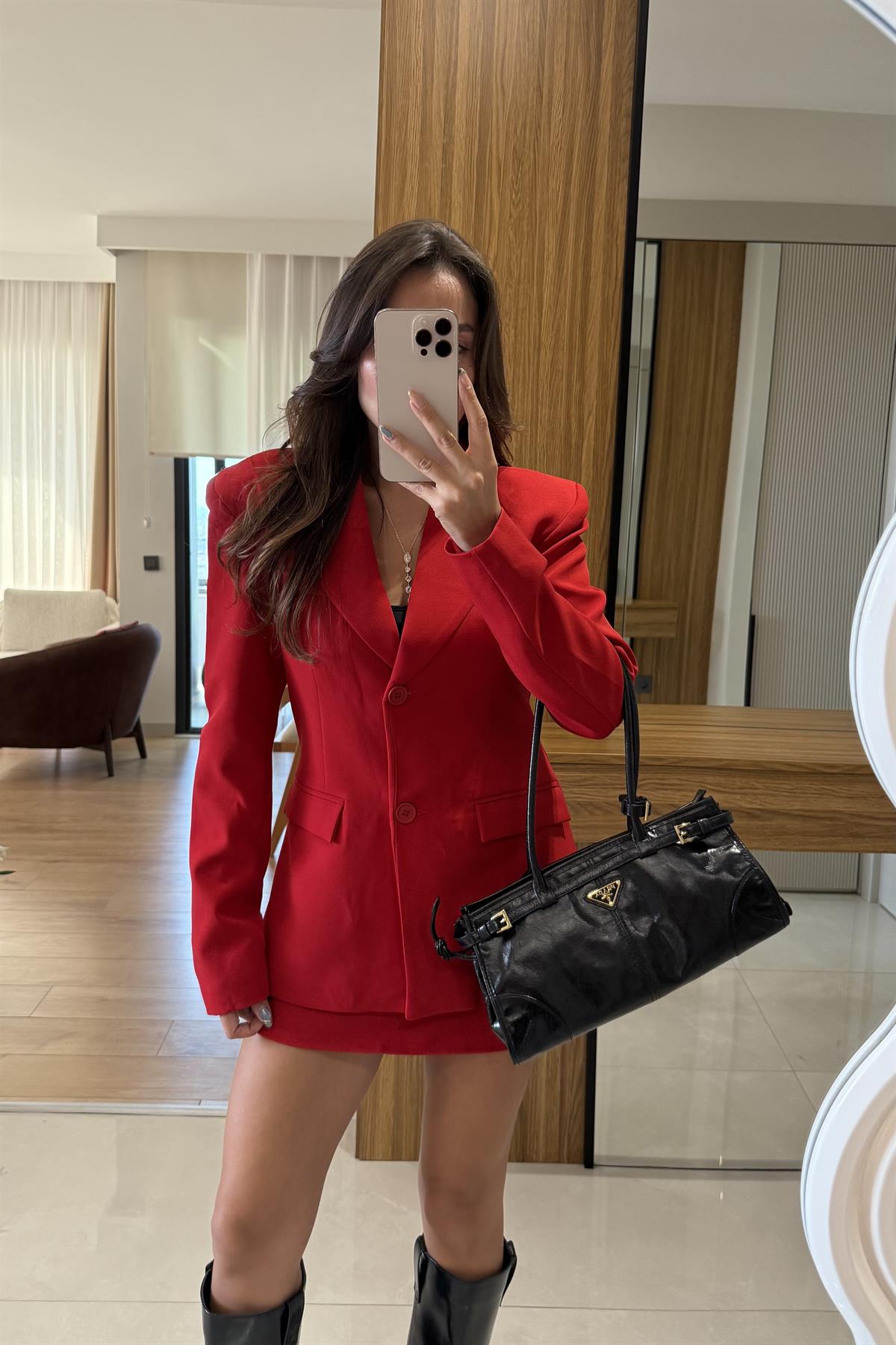 Viyanna Kırmızı Etekli Premium Takım