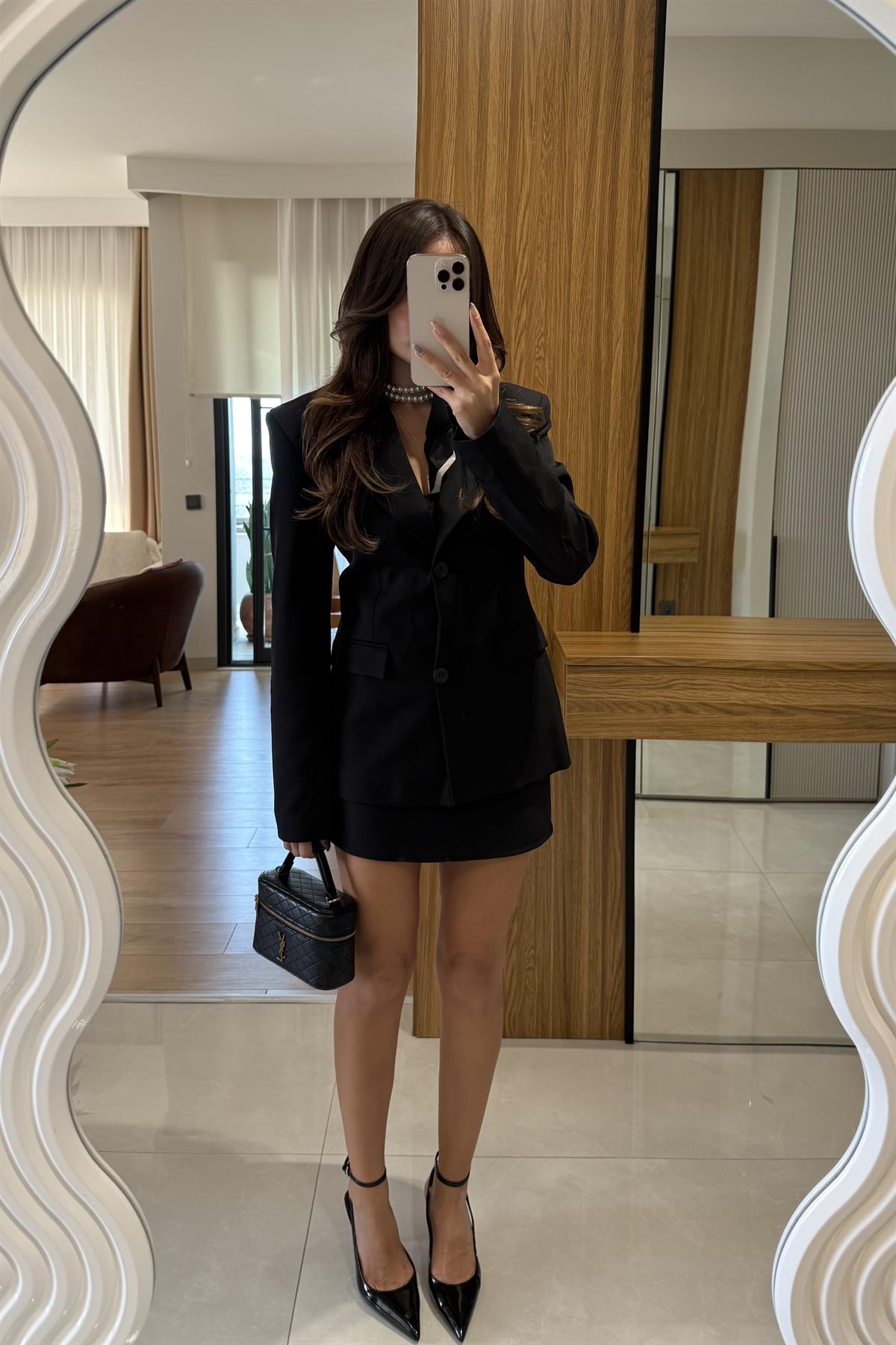 Viyanna Siyah Etekli Premium Takım