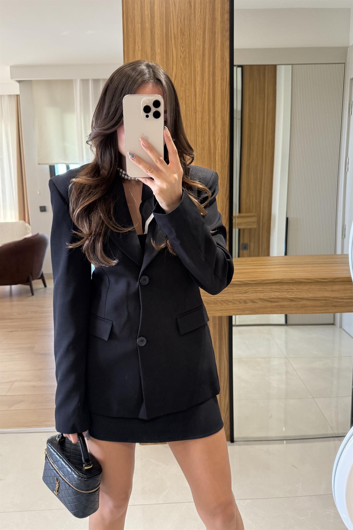 Viyanna Siyah Etekli Premium Takım