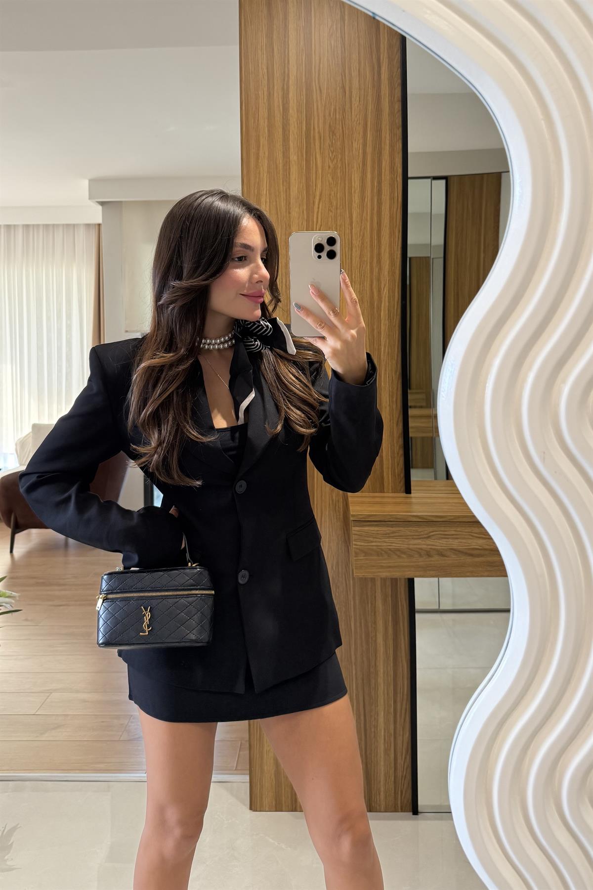 Viyanna Siyah Etekli Premium Takım