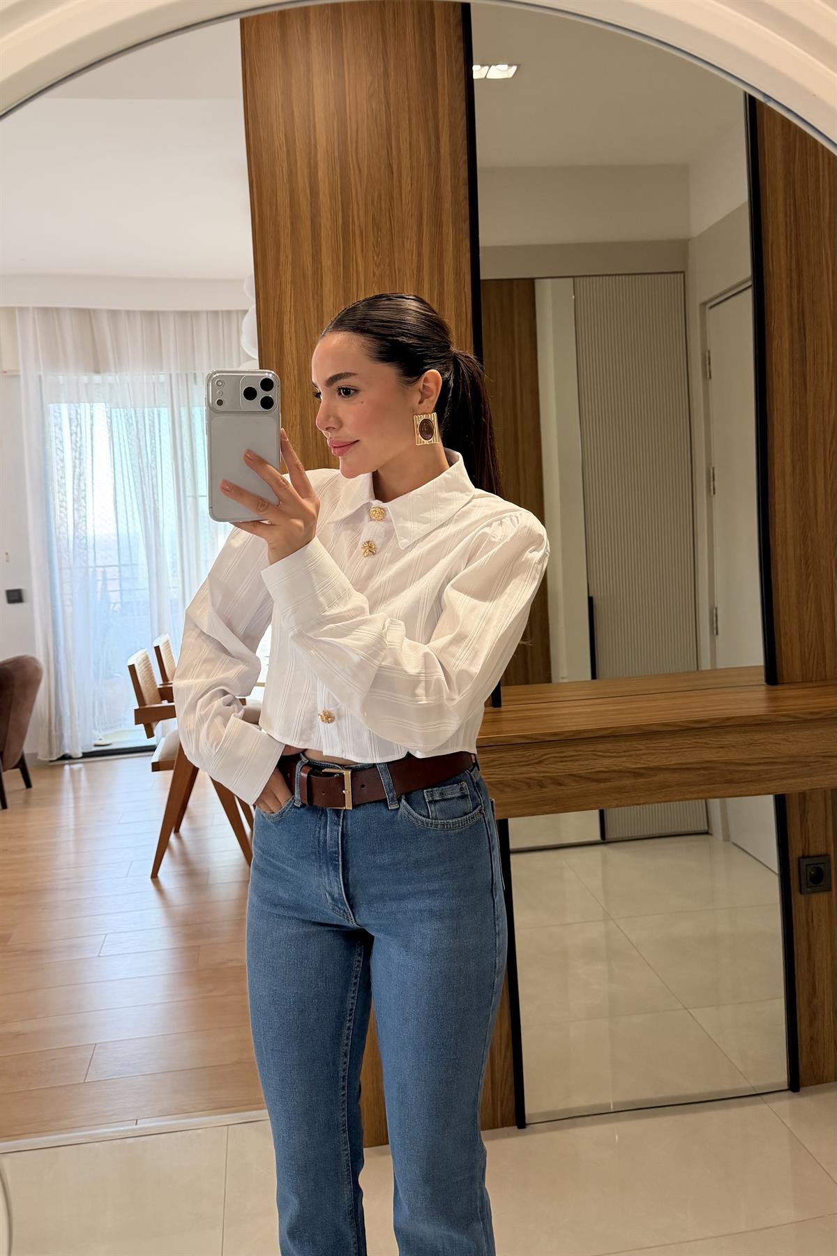 Volkova Beyaz Gold Düğmeli Gömlek