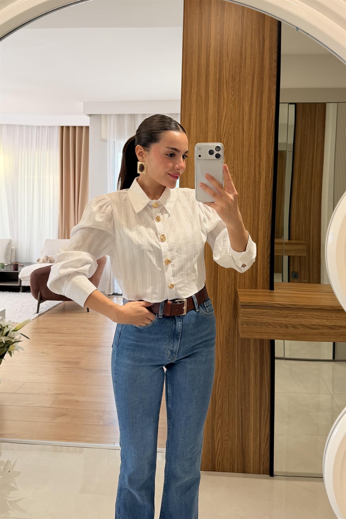 Volkova Beyaz Gold Düğmeli Gömlek