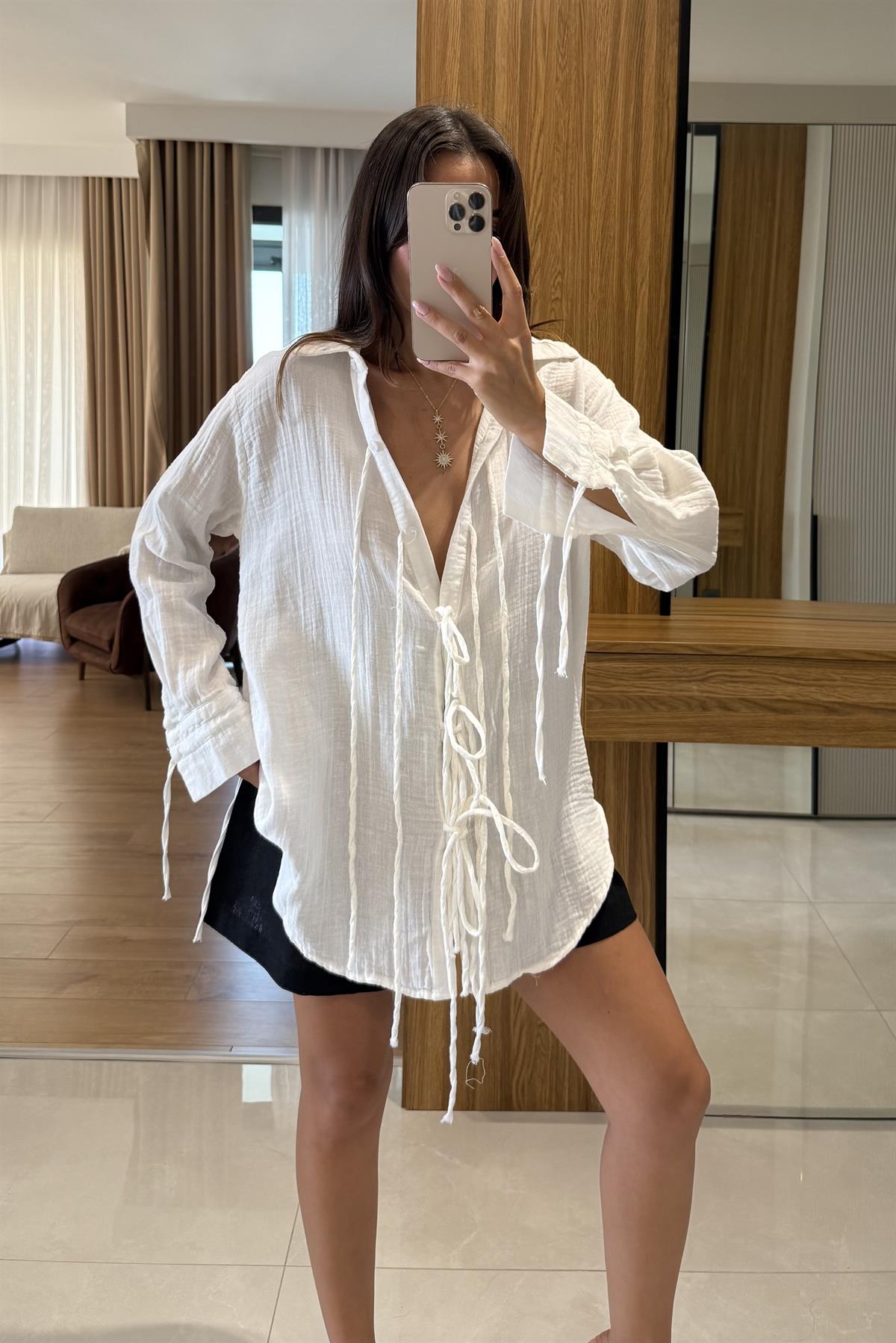 Vorge Beyaz Müslin İpli Bağlamalı Gömlek