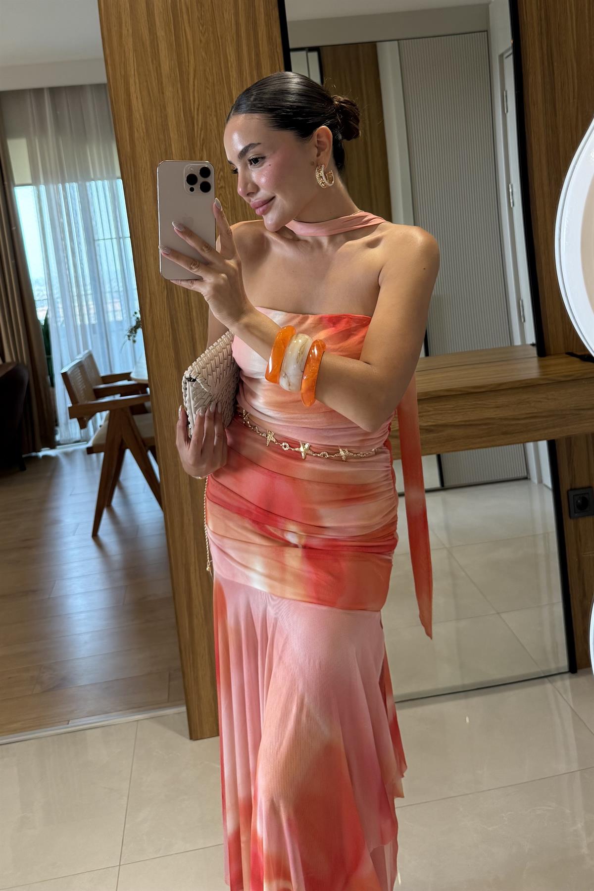 Vren Şal Detaylı Dökümlü Straplez Elbise