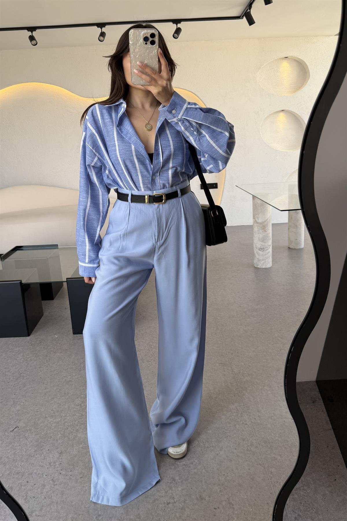 Walsh Beyaz Çizgili Buz Mavi Oversize Gömlek