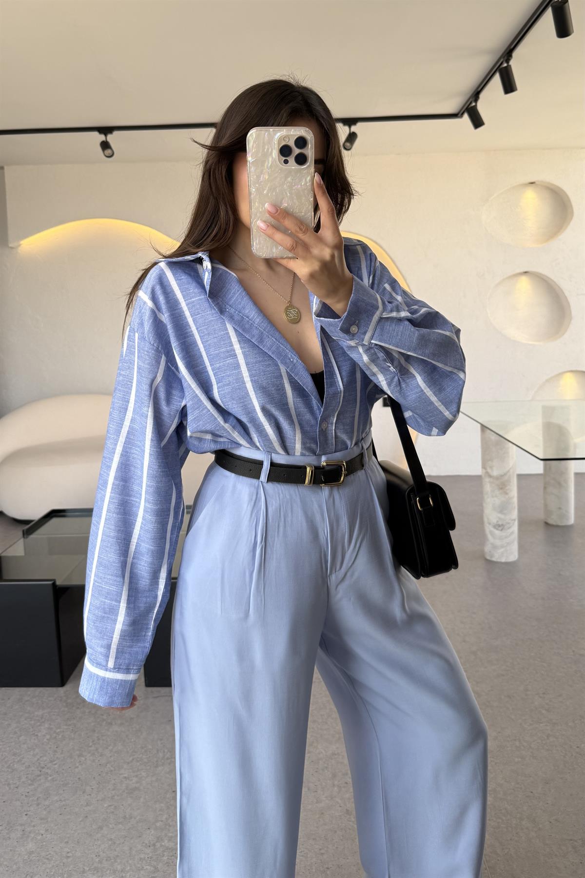 Walsh Beyaz Çizgili Buz Mavi Oversize Gömlek