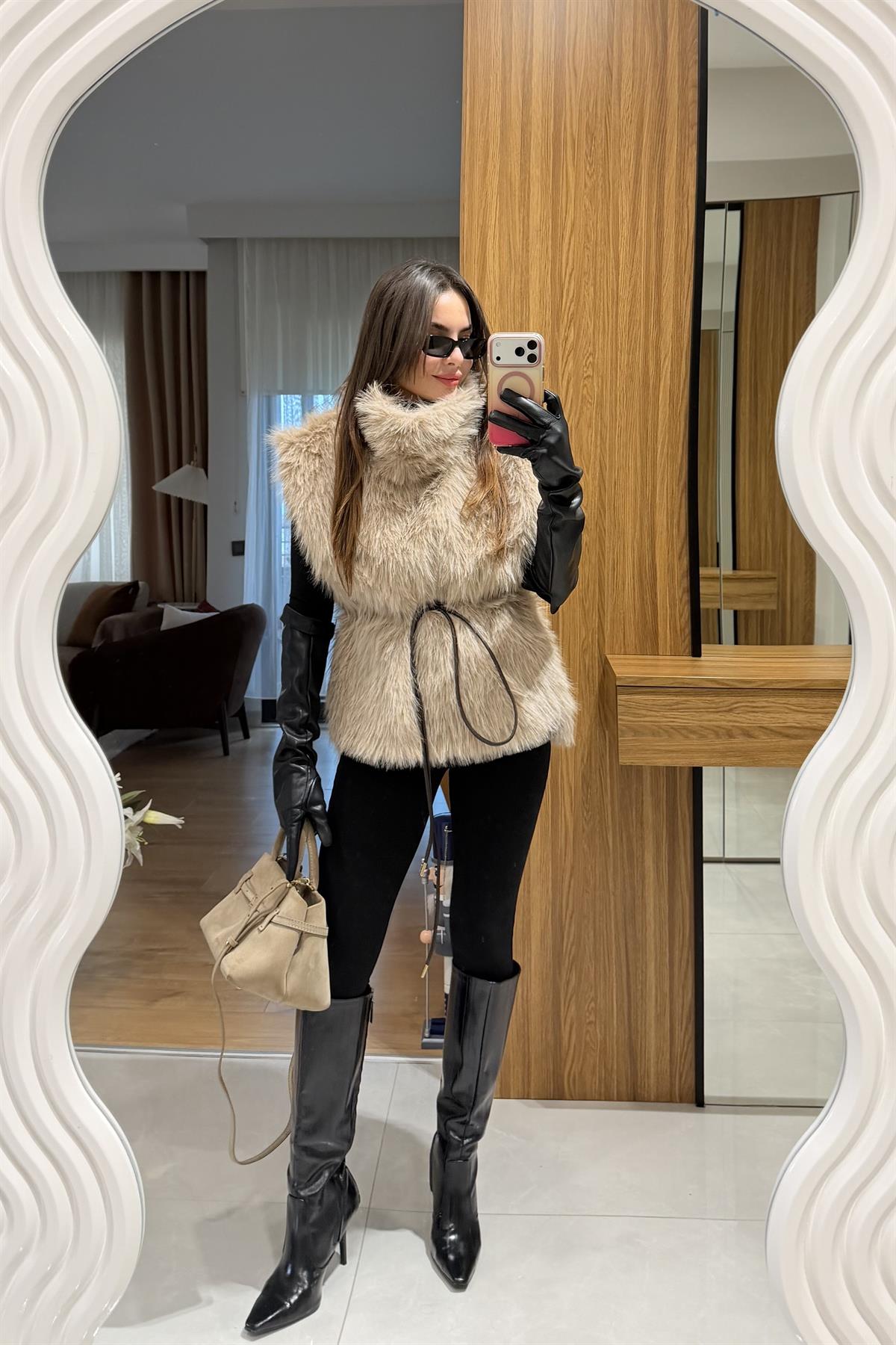 Wanda Vizon Kemerli Süveter Kürk