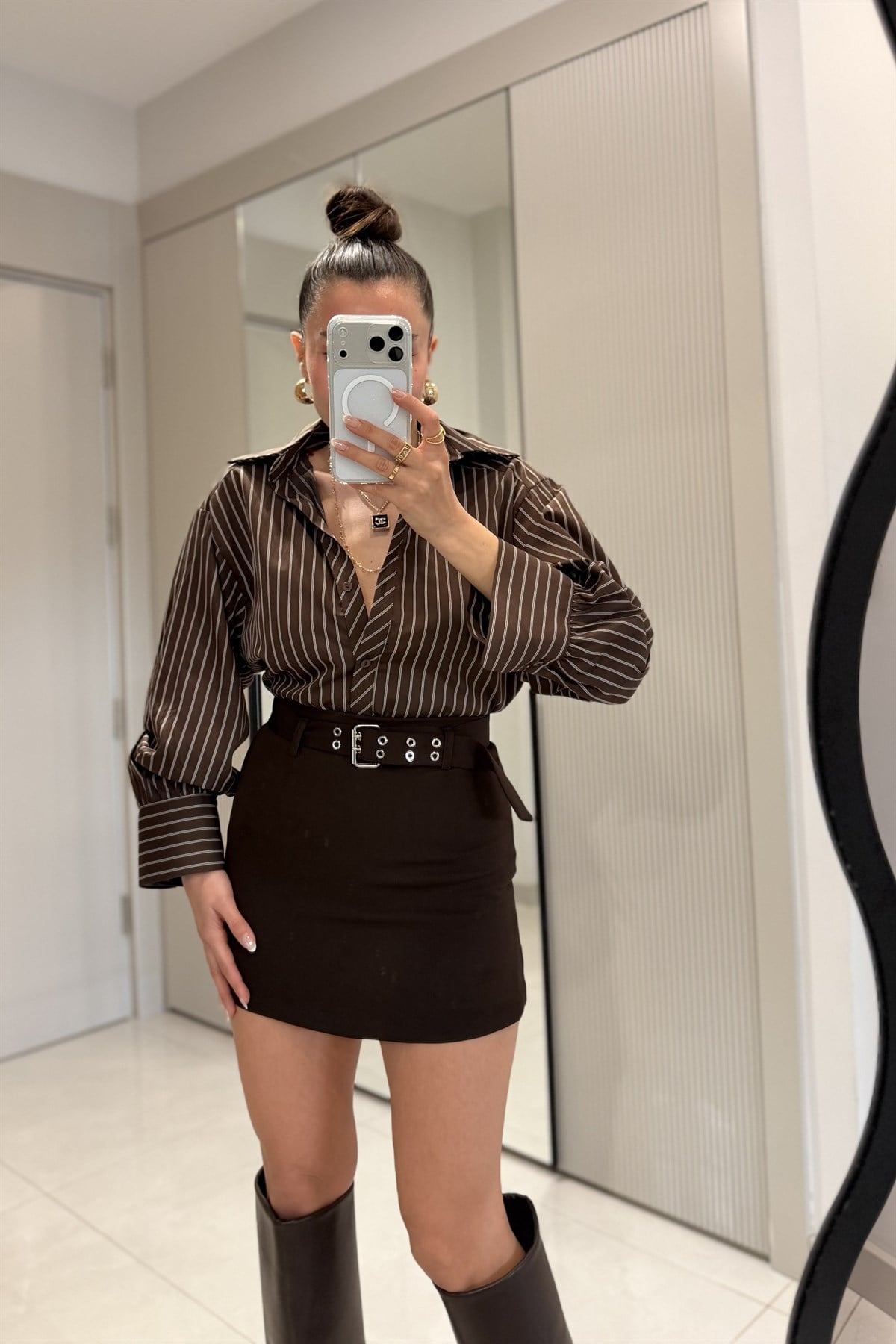 Weisman Kahve Çizgili Modern Kesim Gömlek
