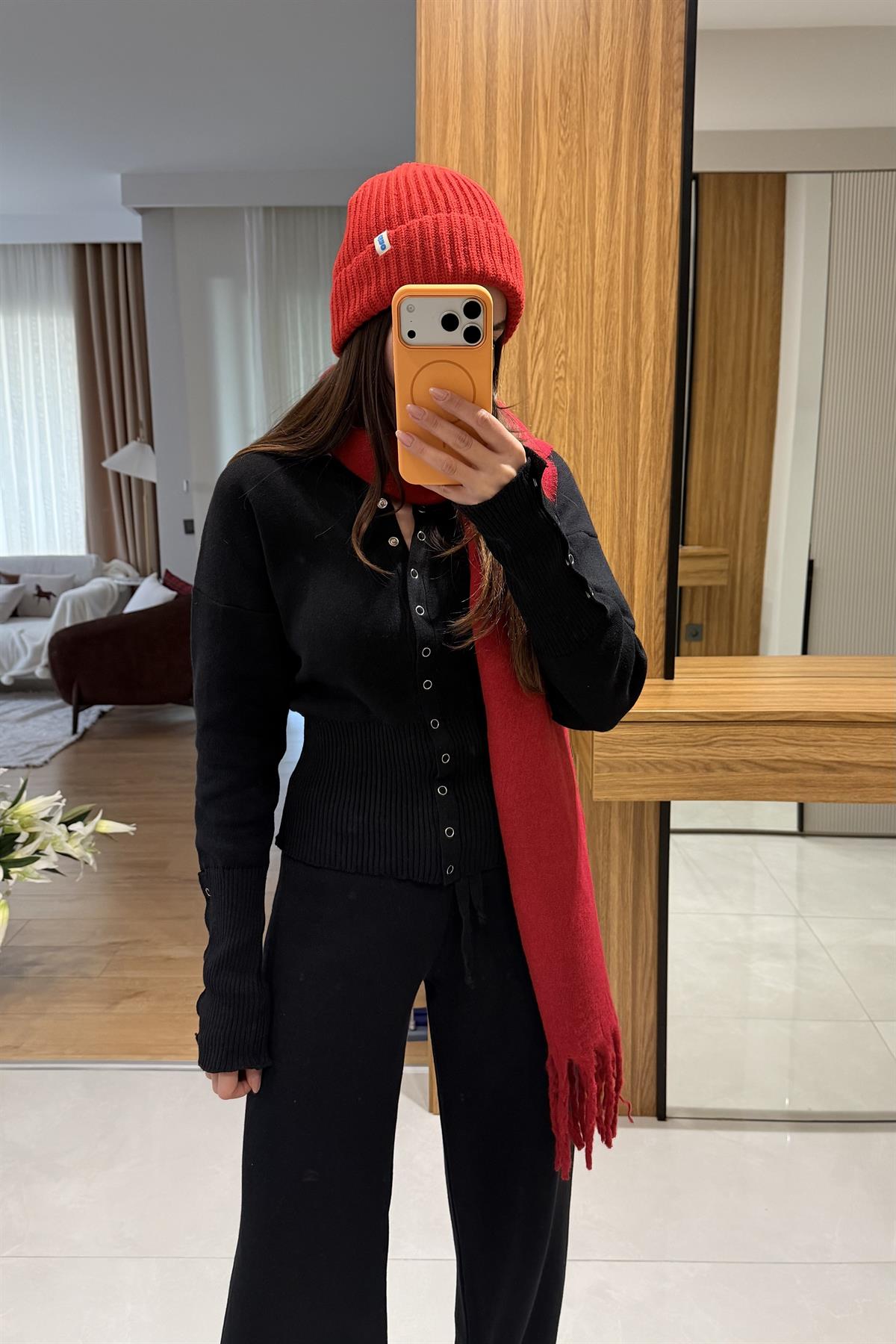 Welma Siyah Çıtçıt Düğmeli Triko Takım