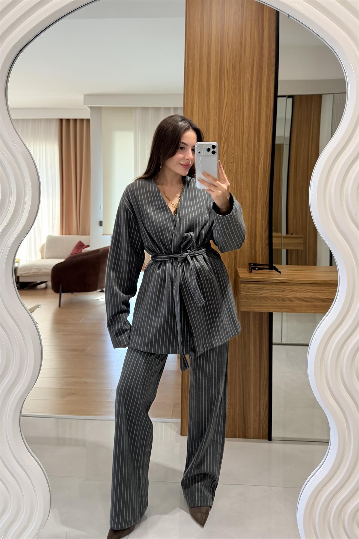 Wendy Antrasit Çizgili Kaşe Takım