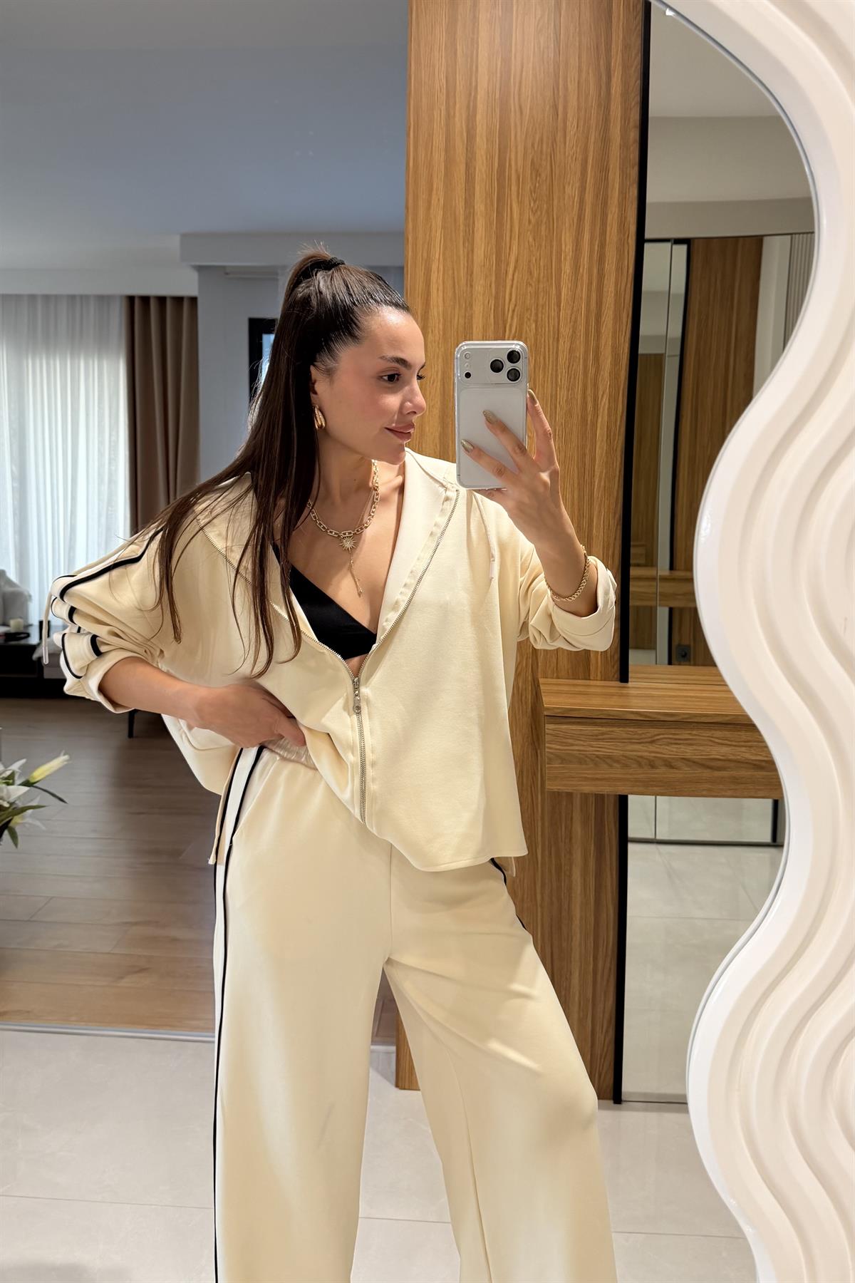 Wesley Bej Kenarı Şeritli Eşofman Takımı