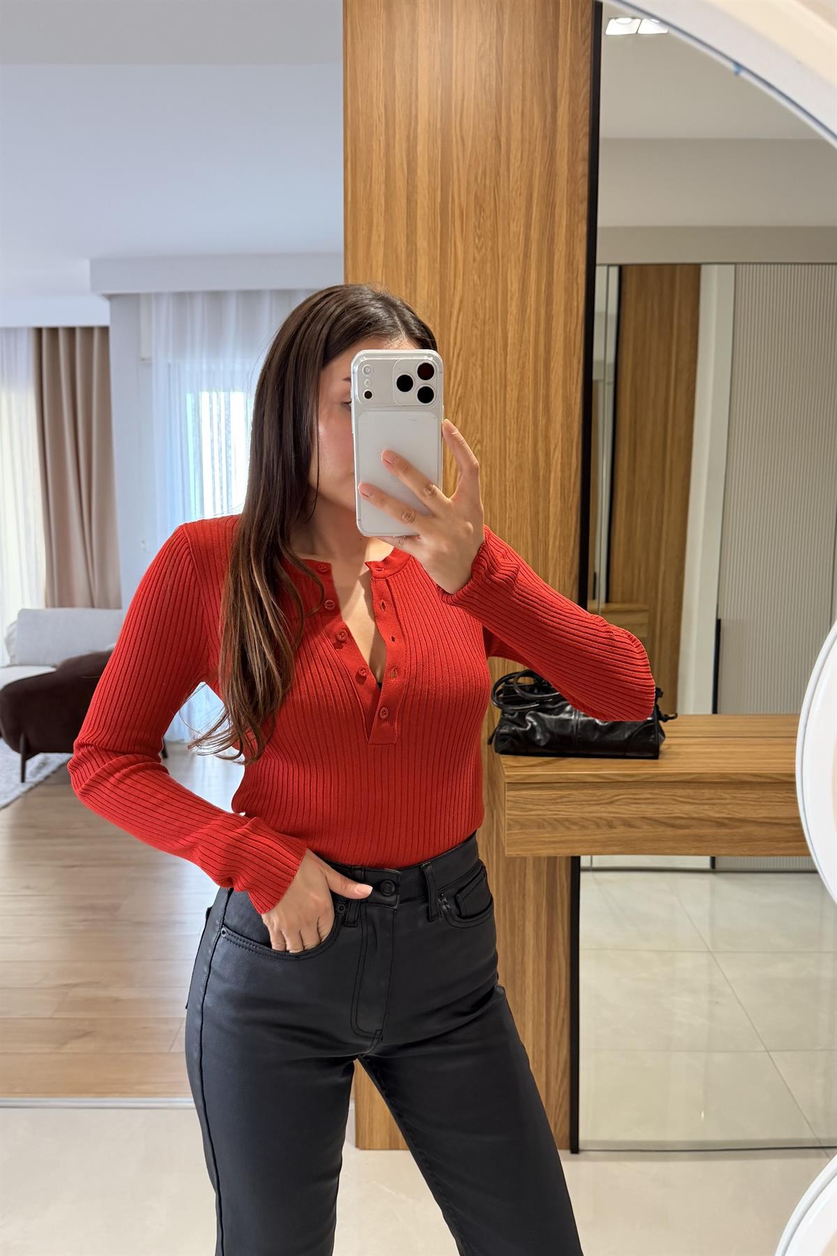 Wilfred Kırmızı Düğmeli Fitilli Body 