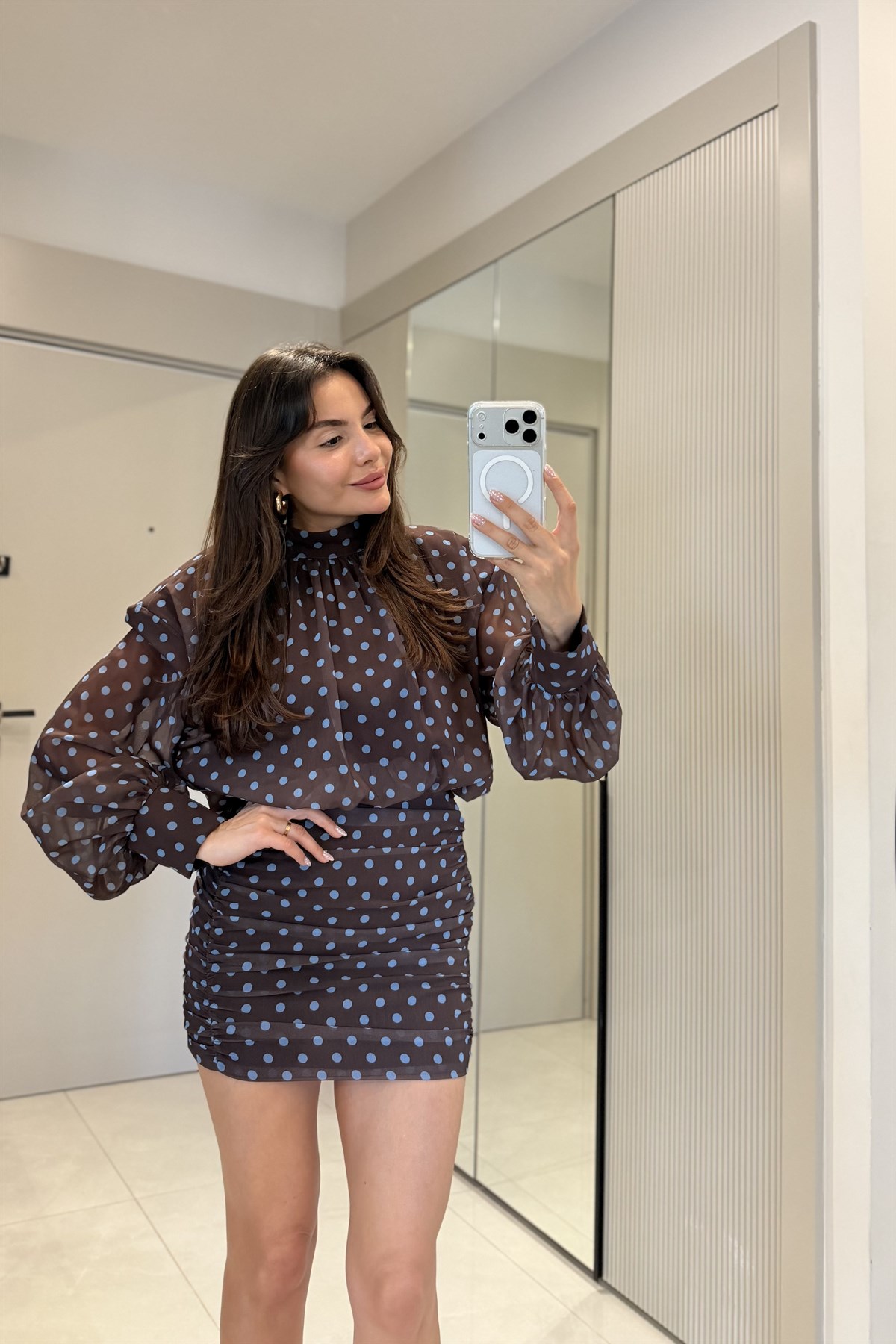 Willy Kahve Vatkalı Puantiyeli Elbise