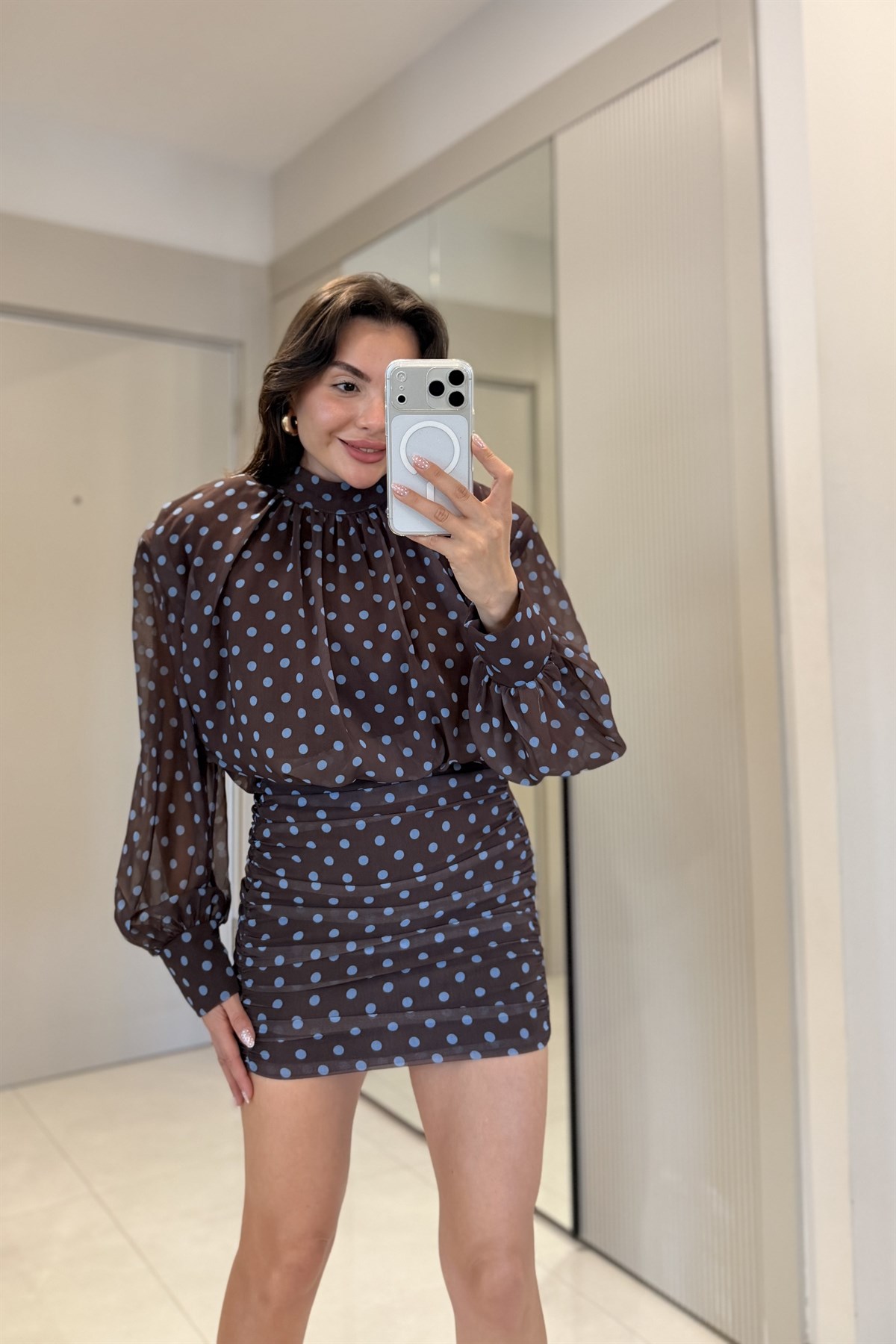 Willy Kahve Vatkalı Puantiyeli Elbise