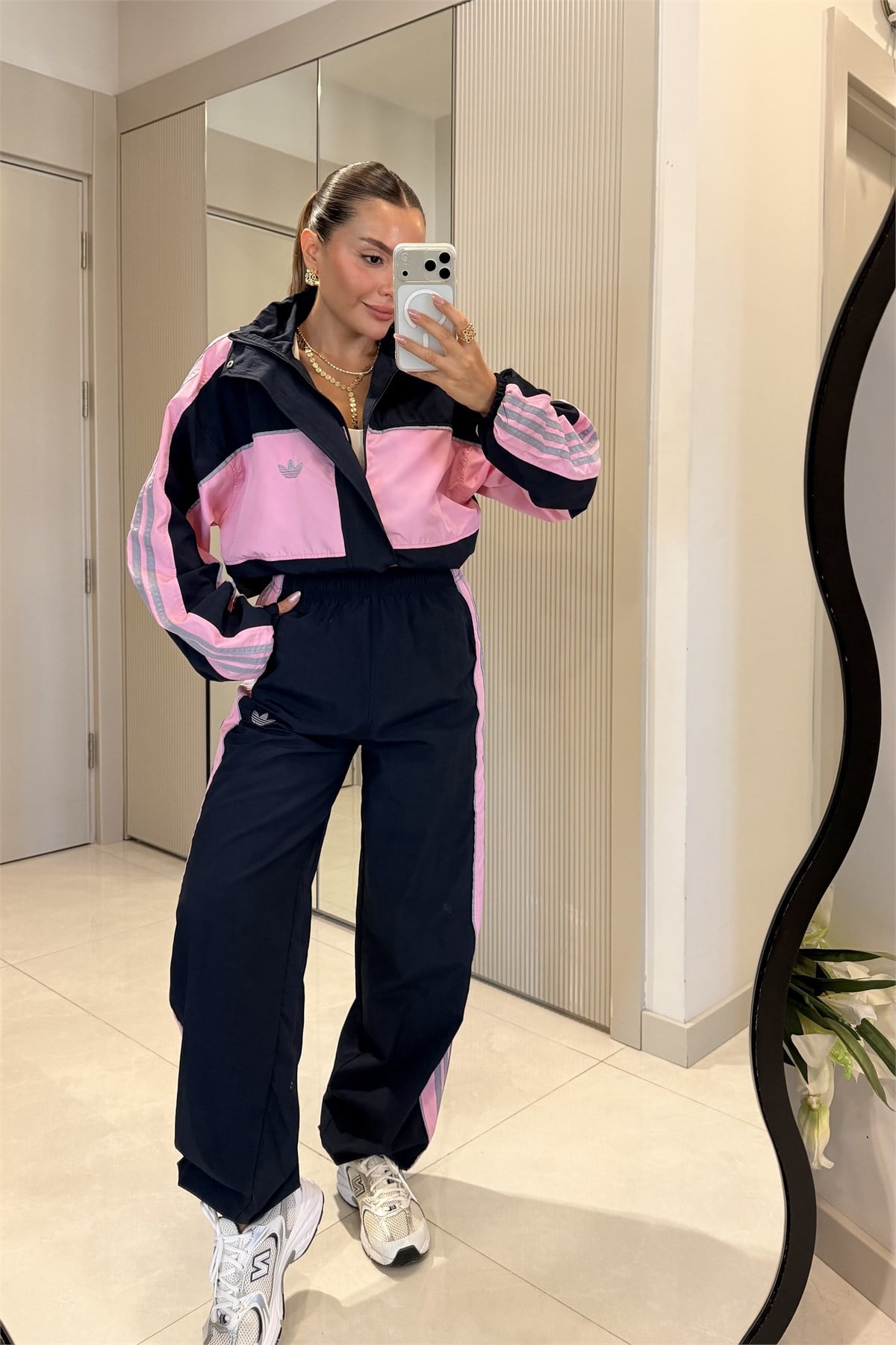 Winslet Pembe Renk Bloklu Marka Model Takım