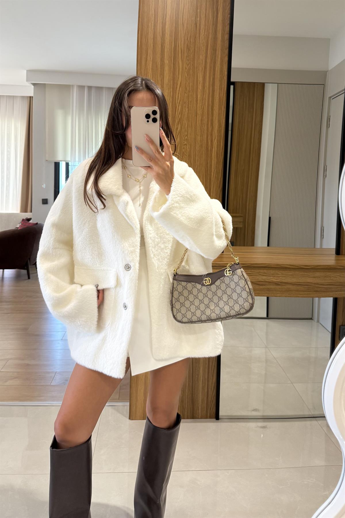 Winter Beyaz Premium Peluş Kaban