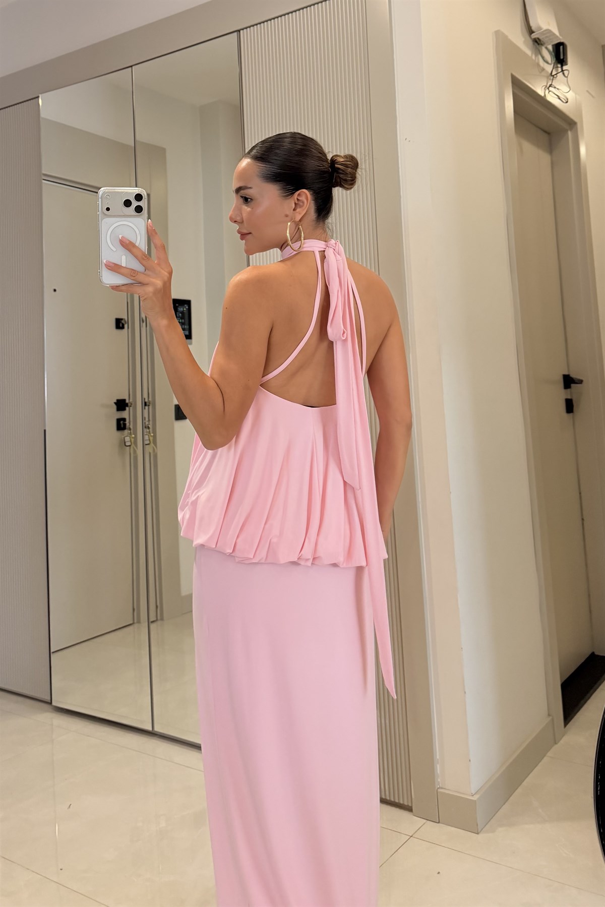Wiole Pembe Boyundan Bağlamalı Bel Dökümlü Elbise