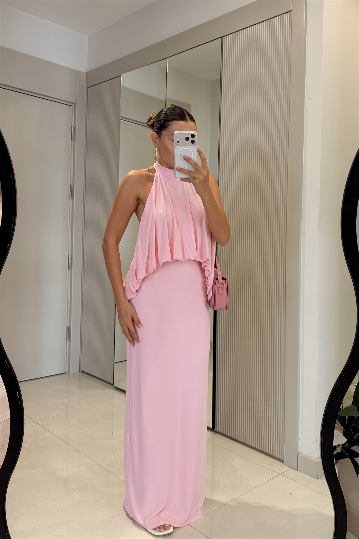 Wiole Pembe Boyundan Bağlamalı Bel Dökümlü Elbise