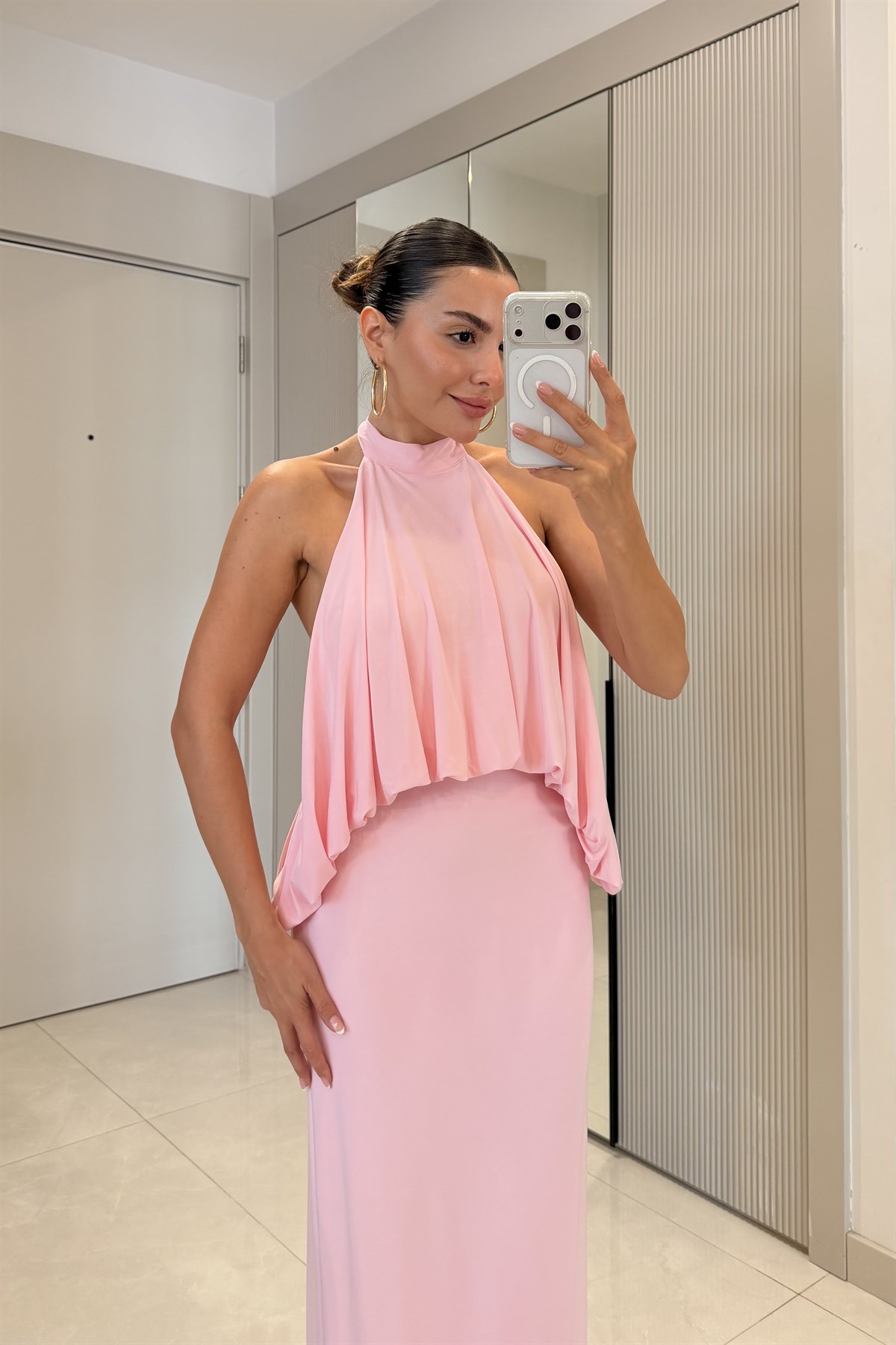 Wiole Pembe Boyundan Bağlamalı Bel Dökümlü Elbise