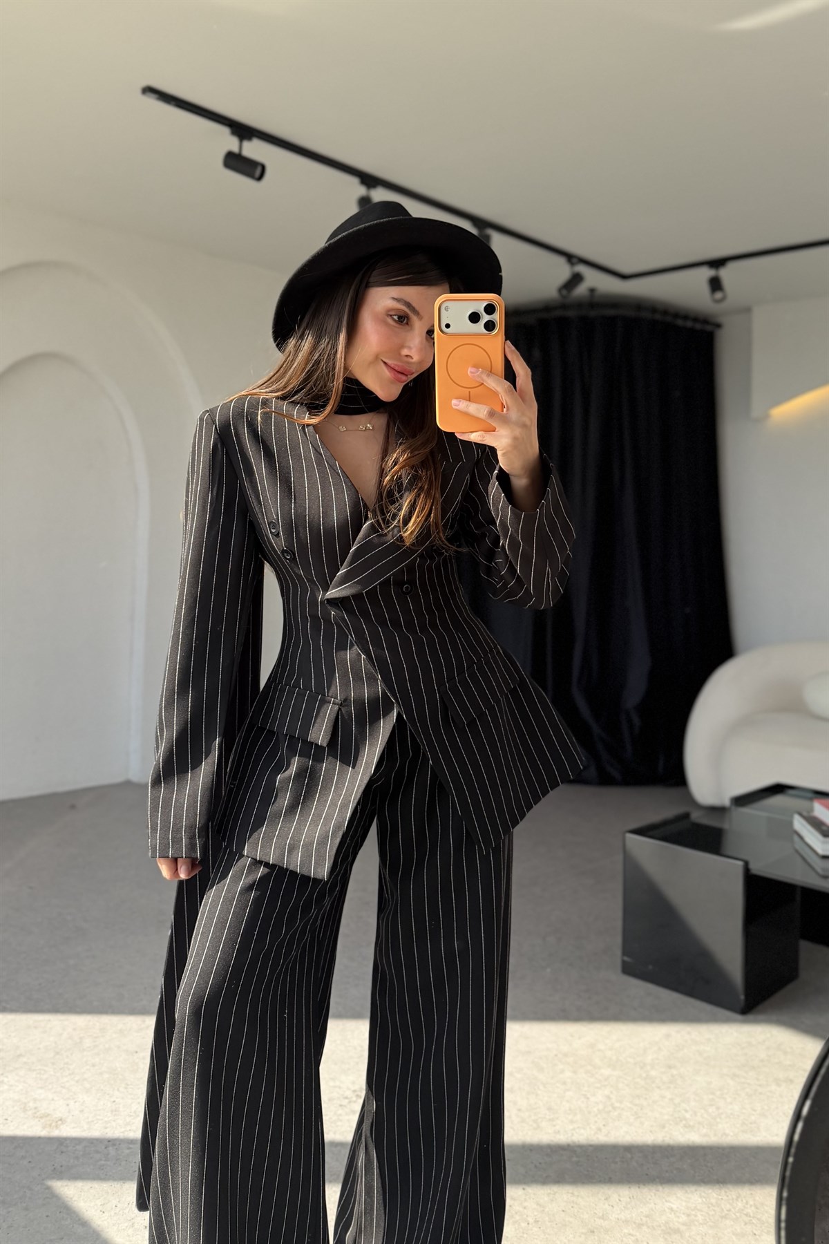 Wolare Siyah Çizgili Şallı Premium Takım