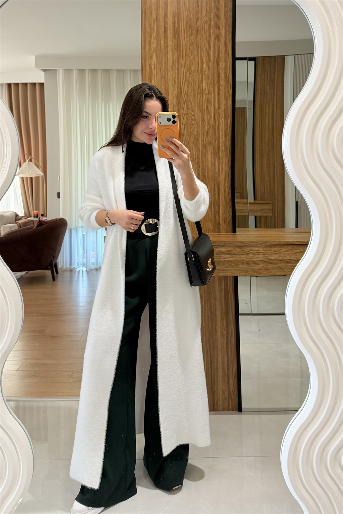 Worth Beyaz Yumoş Uzun Hırka