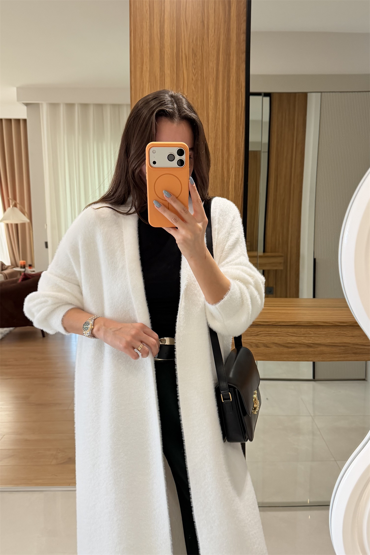 Worth Beyaz Yumoş Uzun Hırka