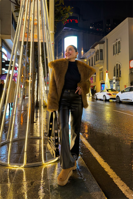 Yuanne marka muadili deri straight pantolonu 