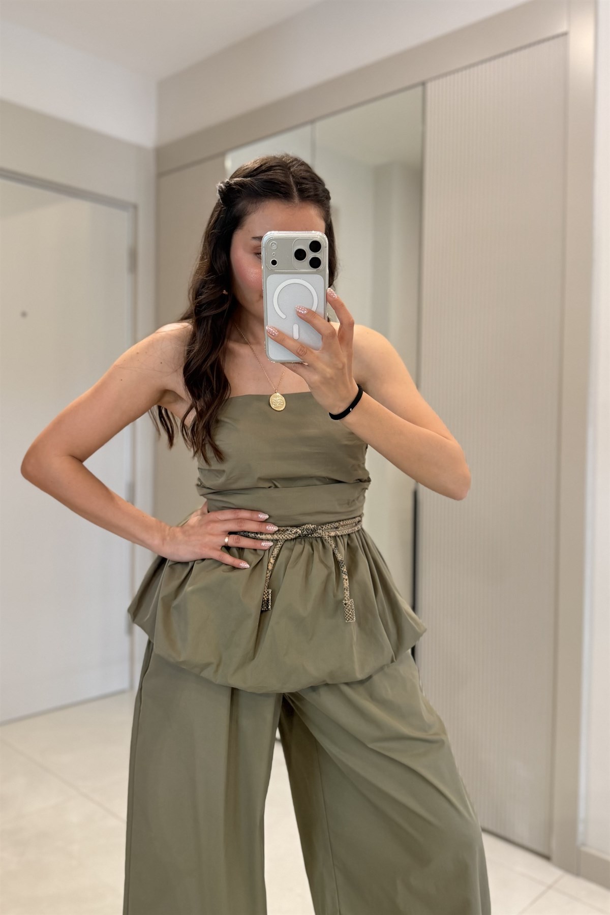 Yuliya Haki Straplez Balon Takım